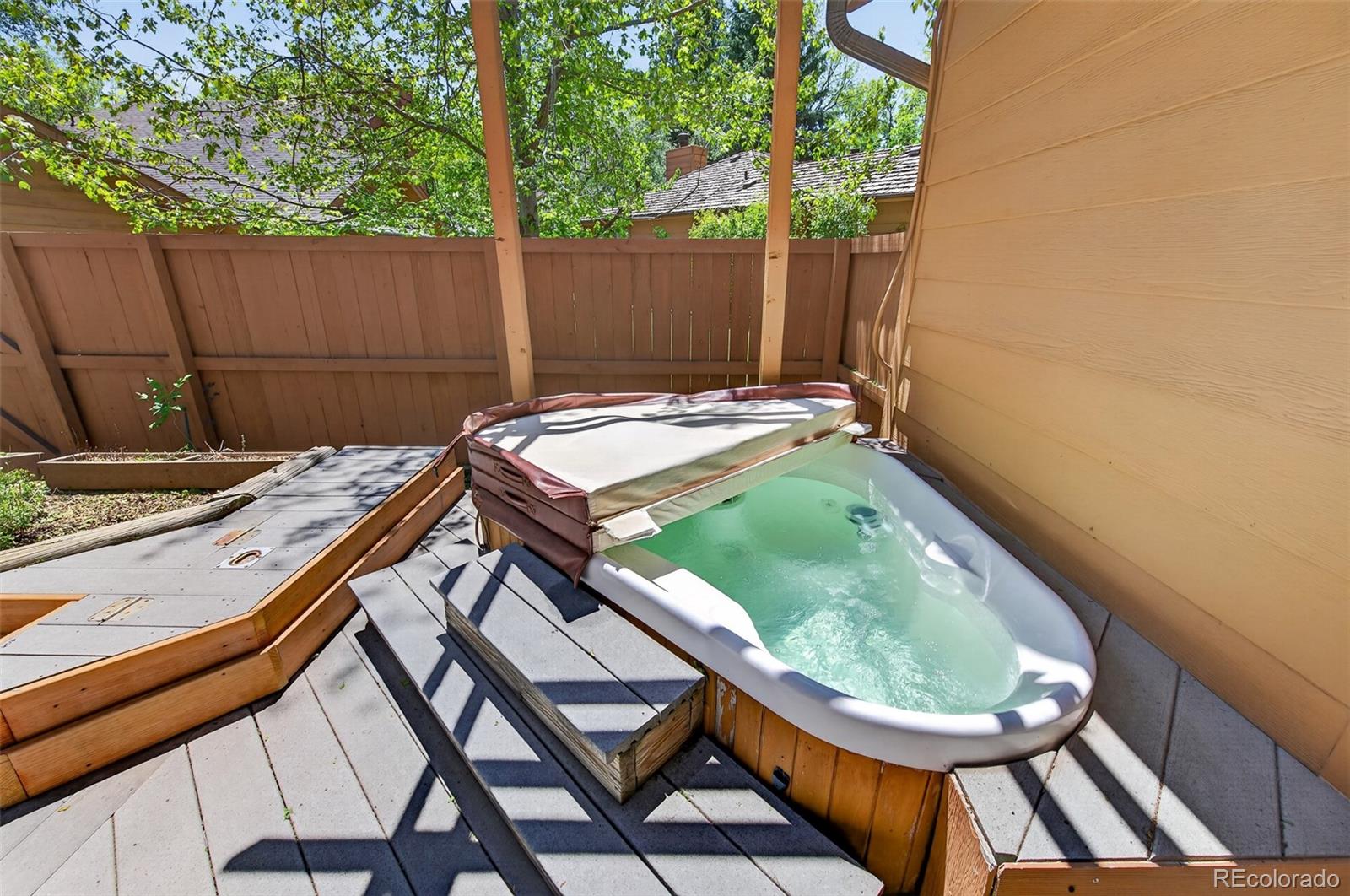 MLS Image #35 for 43 s eagle circle,aurora, Colorado