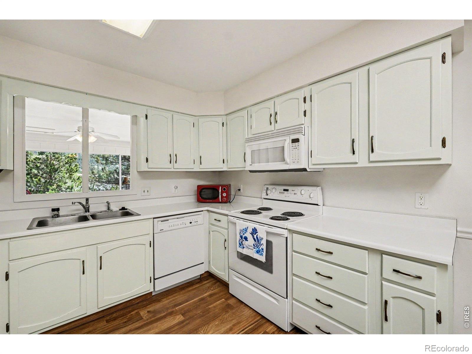 MLS Image #7 for 900  scott avenue,estes park, Colorado