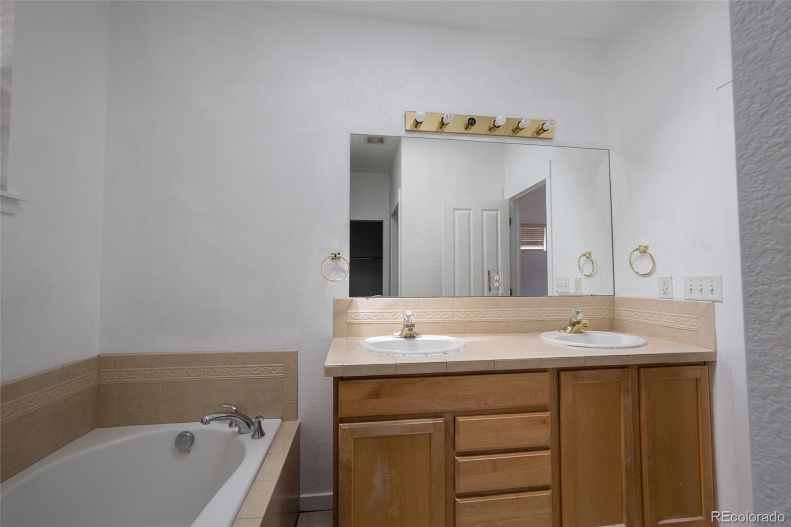 MLS Image #13 for 13347  glacier rim trail,broomfield, Colorado
