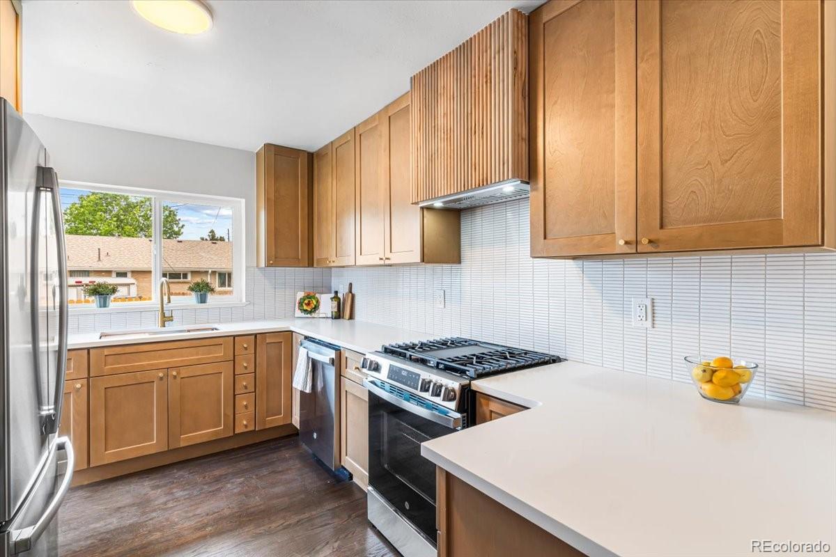 MLS Image #10 for 3385 n kearney street,denver, Colorado