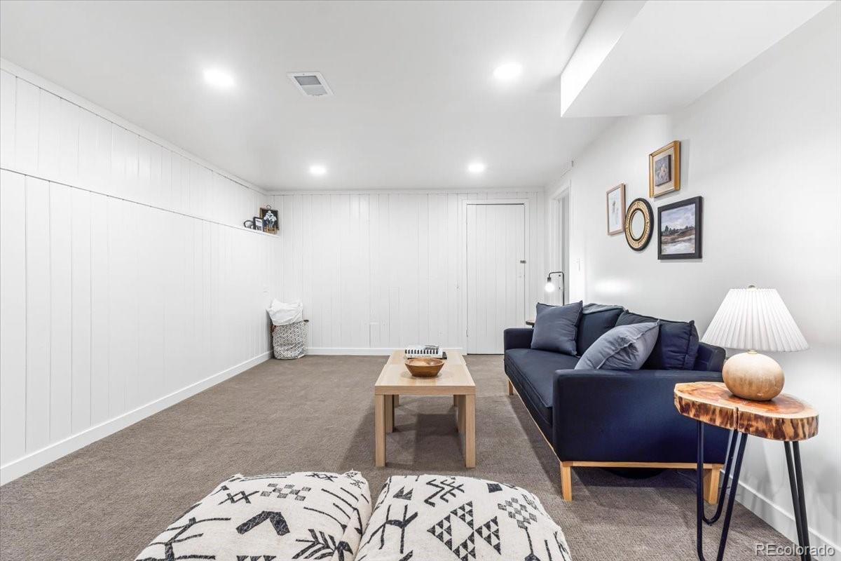 MLS Image #23 for 3385 n kearney street,denver, Colorado