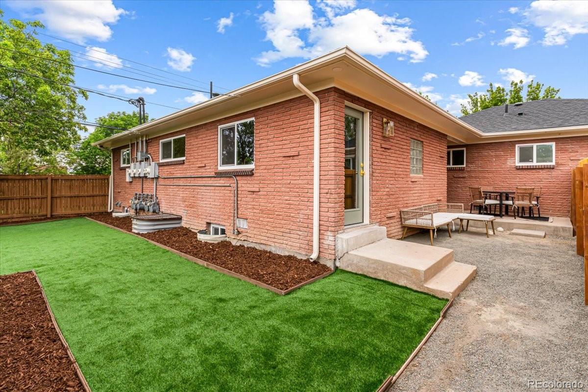MLS Image #27 for 3385 n kearney street,denver, Colorado