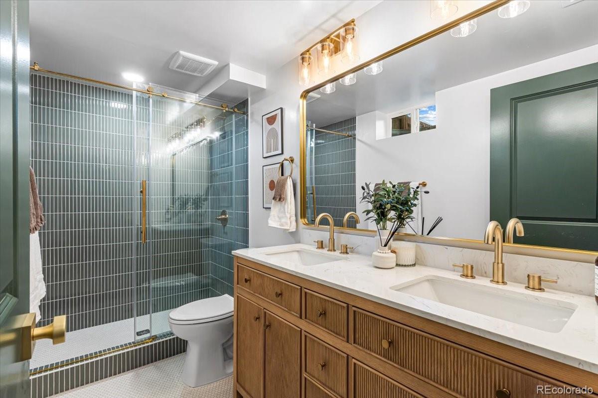 MLS Image #4 for 3385 n kearney street,denver, Colorado
