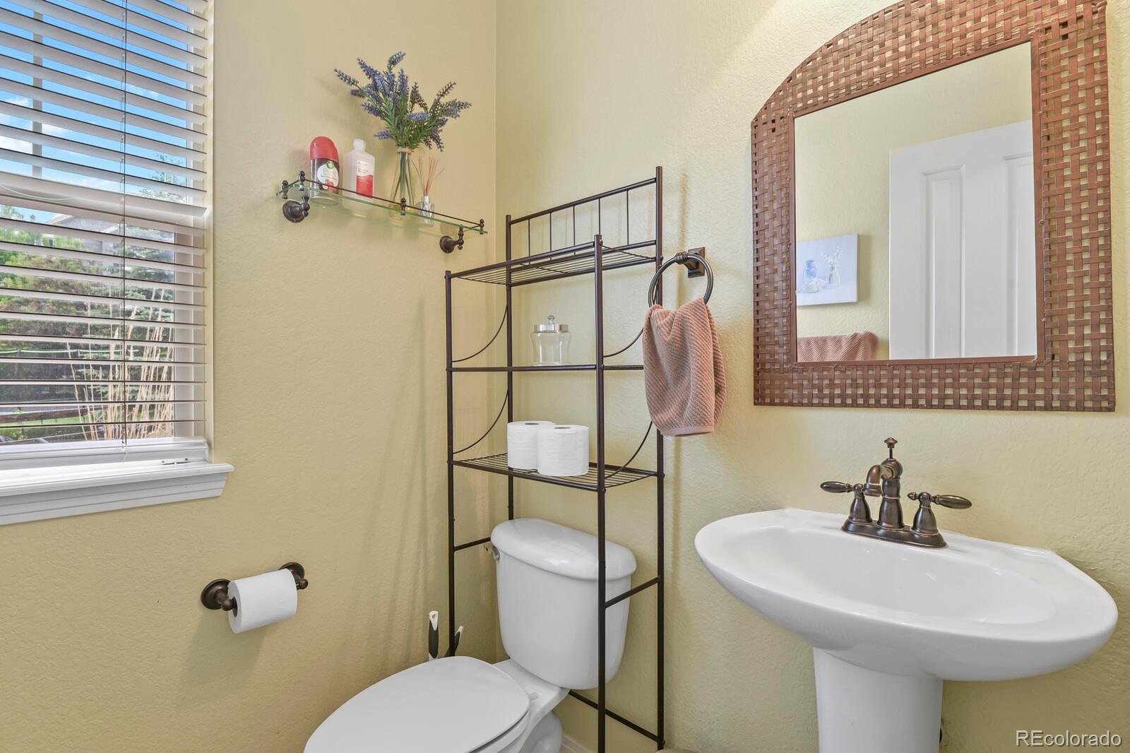 MLS Image #15 for 25583 e frost place,aurora, Colorado