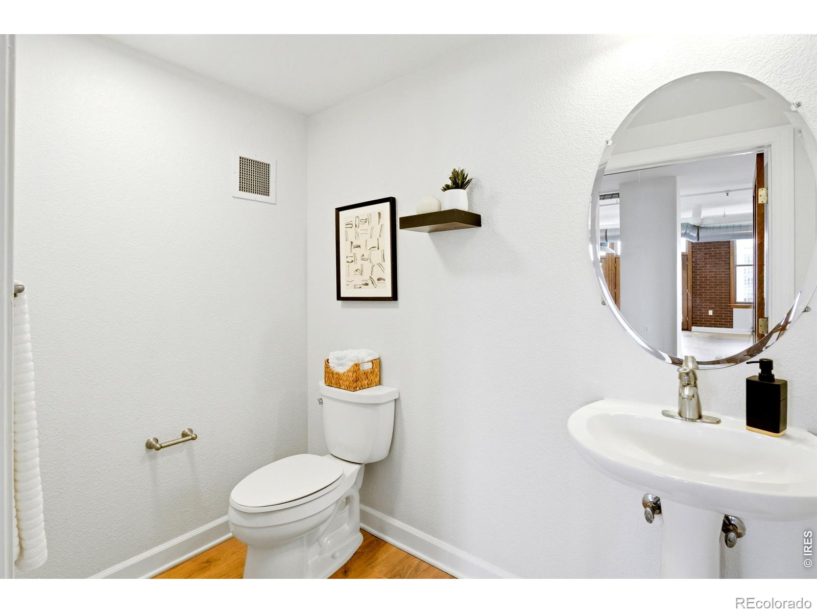 MLS Image #11 for 2245  blake street,denver, Colorado