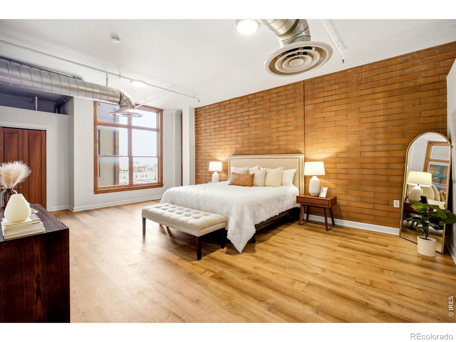 MLS Image #17 for 2245  blake street,denver, Colorado