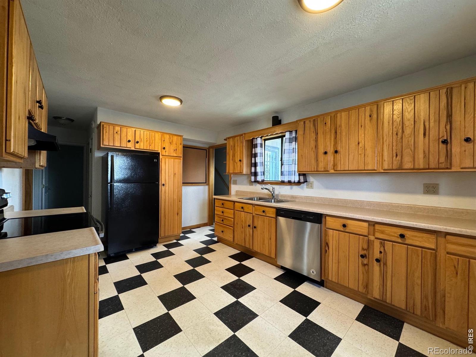 MLS Image #3 for 541  mckinley street,walden, Colorado