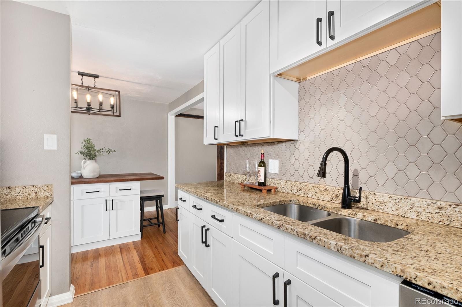 MLS Image #12 for 1475 s hudson street,denver, Colorado