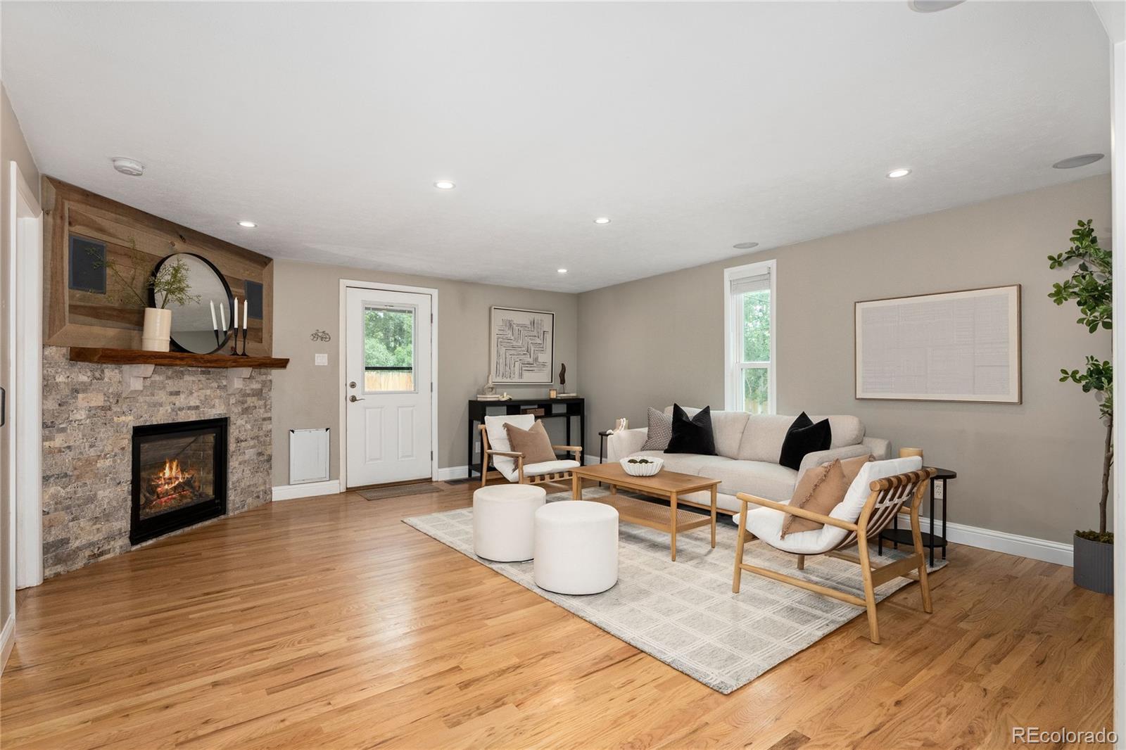 MLS Image #14 for 1475 s hudson street,denver, Colorado