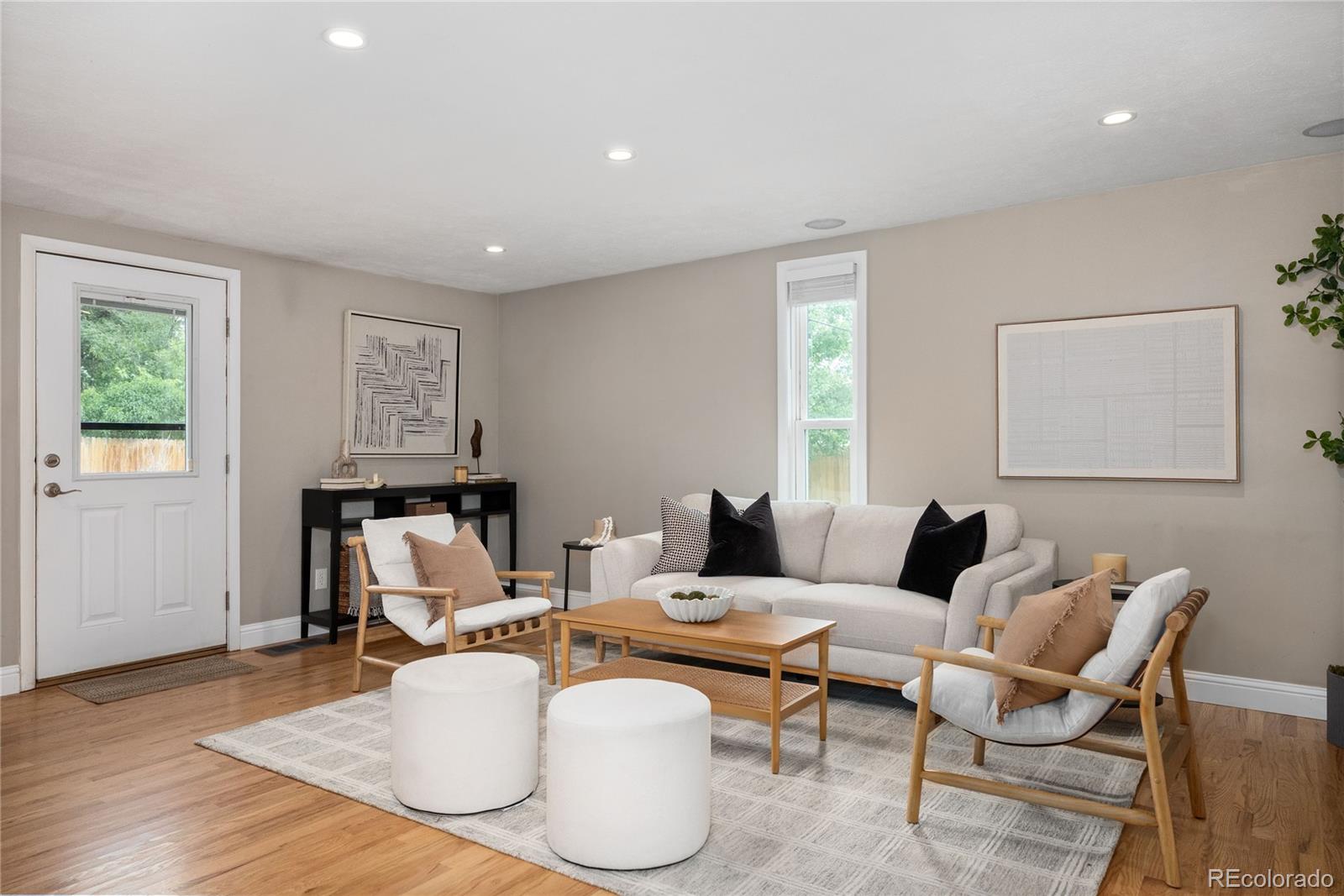 MLS Image #15 for 1475 s hudson street,denver, Colorado
