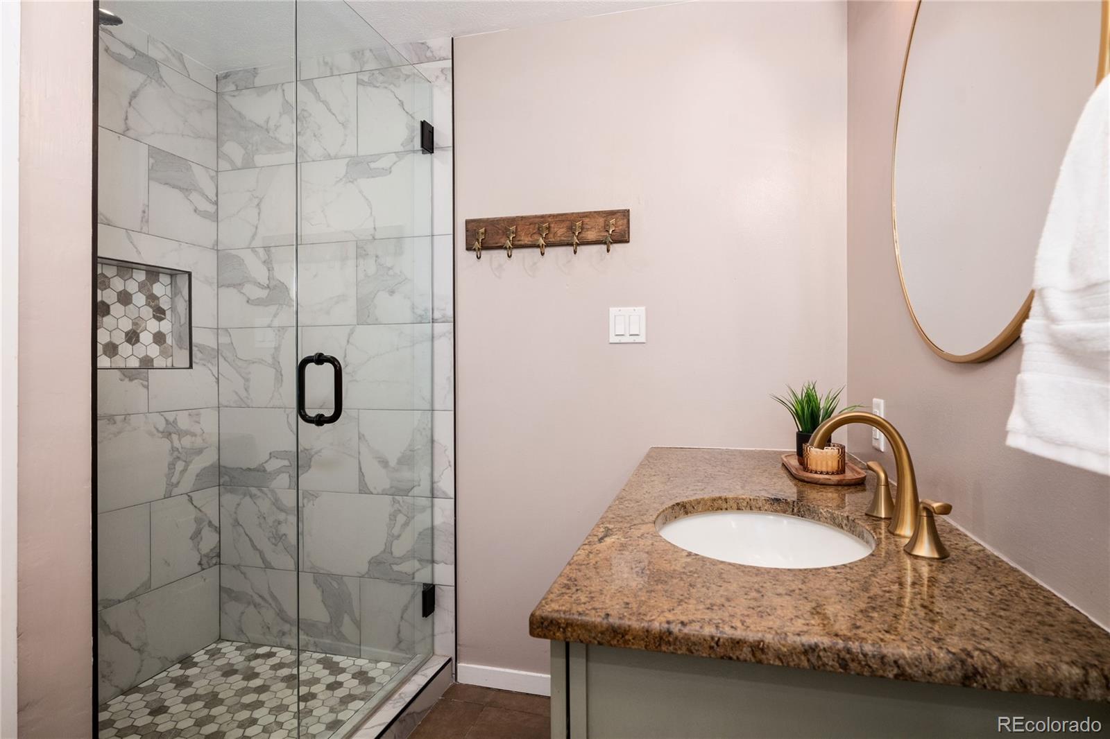 MLS Image #21 for 1475 s hudson street,denver, Colorado