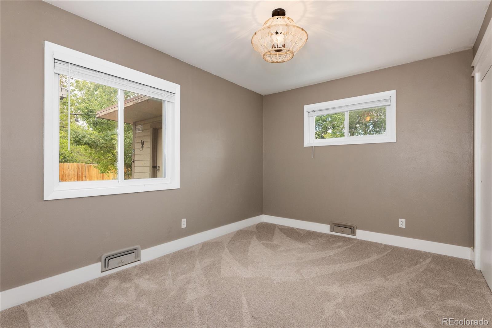 MLS Image #22 for 1475 s hudson street,denver, Colorado