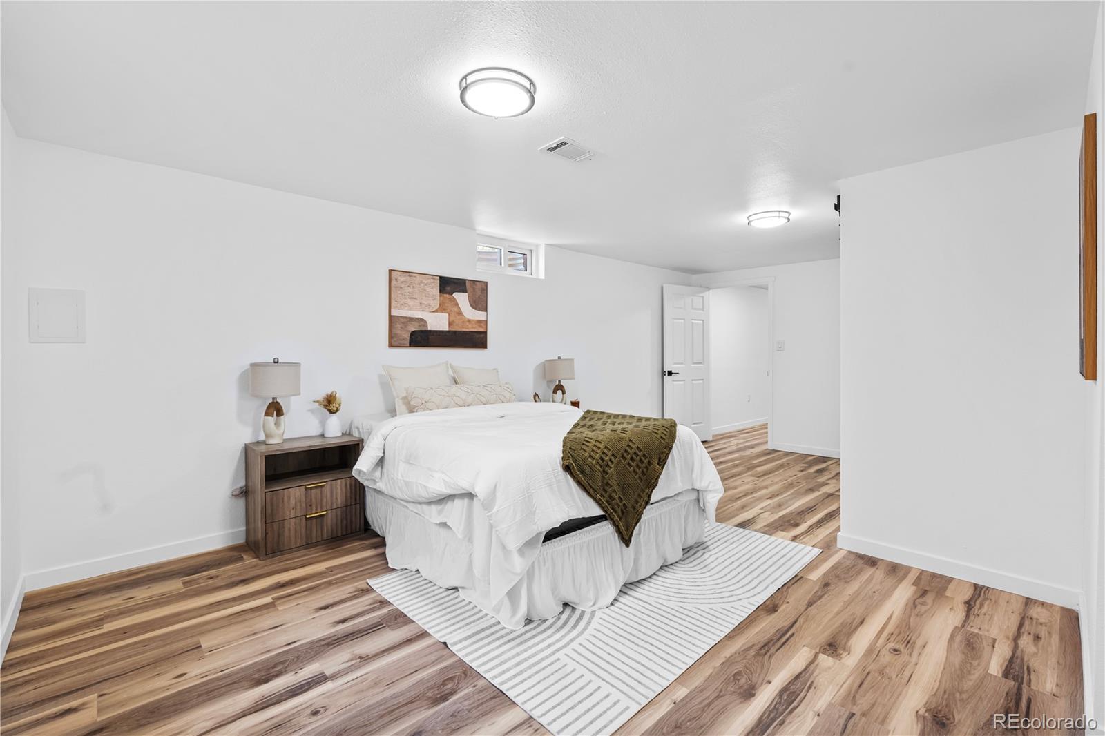 MLS Image #20 for 3541 n monaco parkway,denver, Colorado