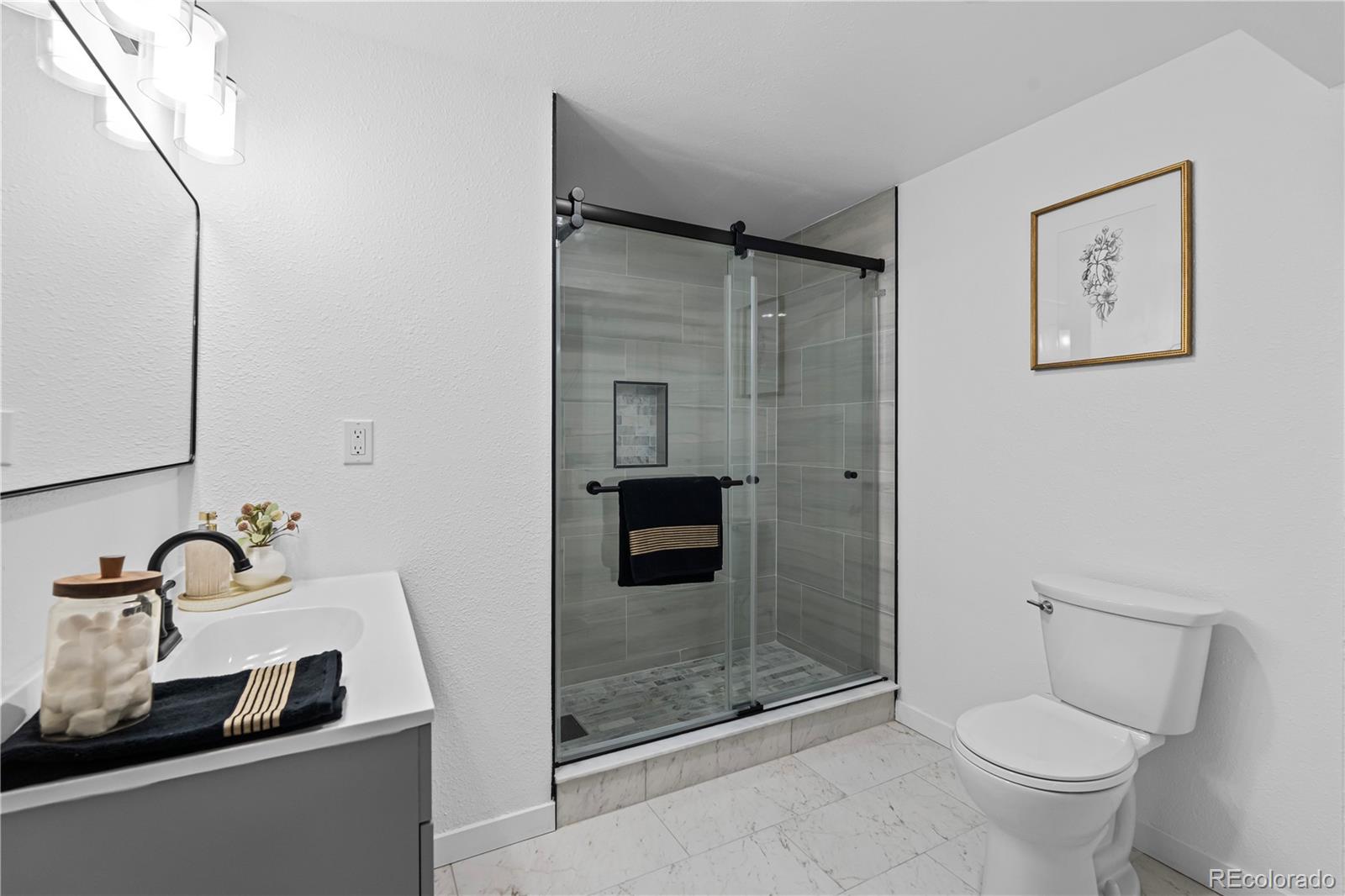 MLS Image #21 for 3541 n monaco parkway,denver, Colorado