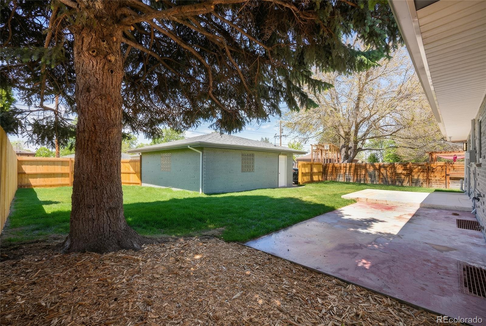 MLS Image #25 for 3541 n monaco parkway,denver, Colorado