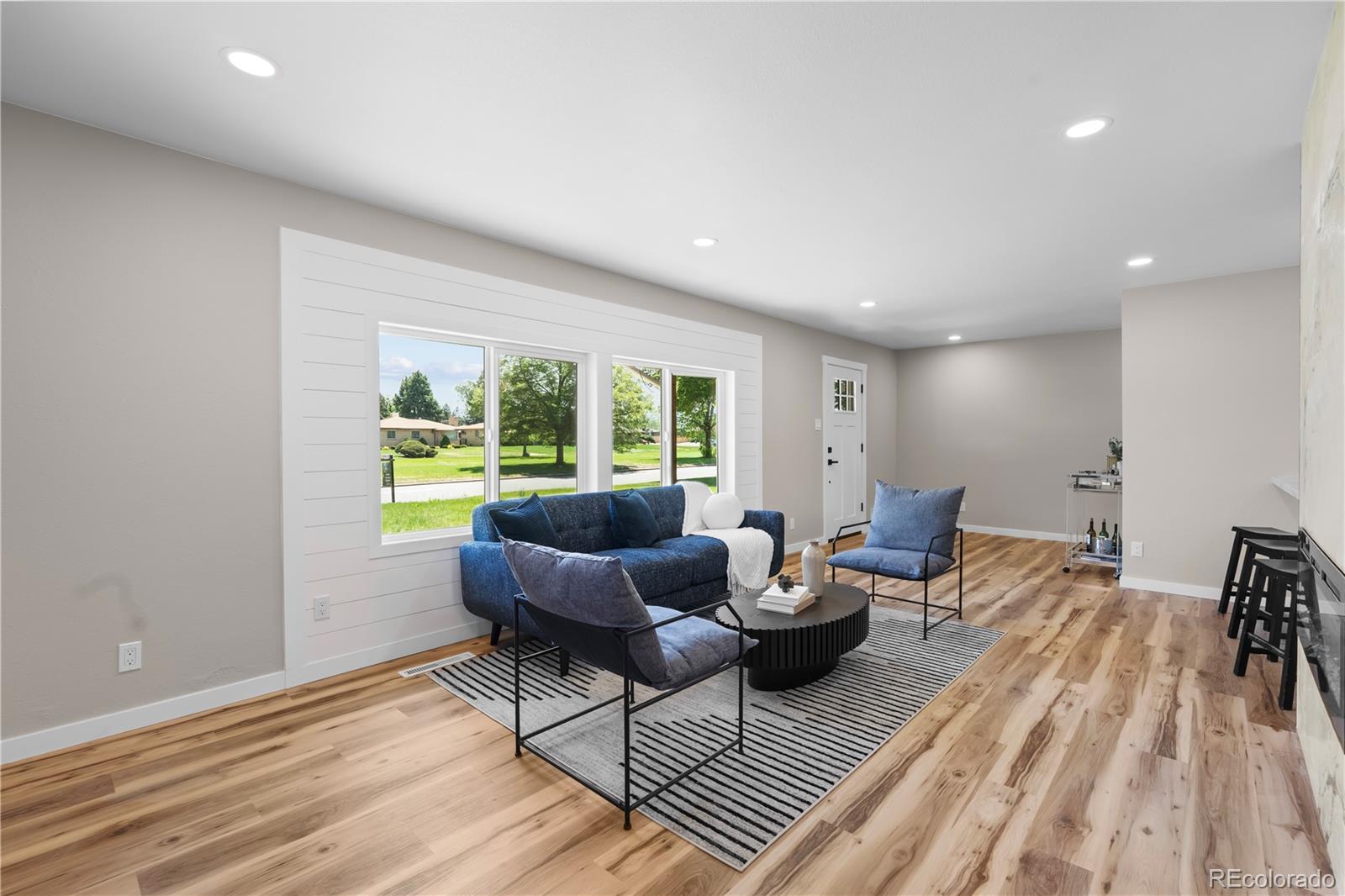 MLS Image #3 for 3541 n monaco parkway,denver, Colorado