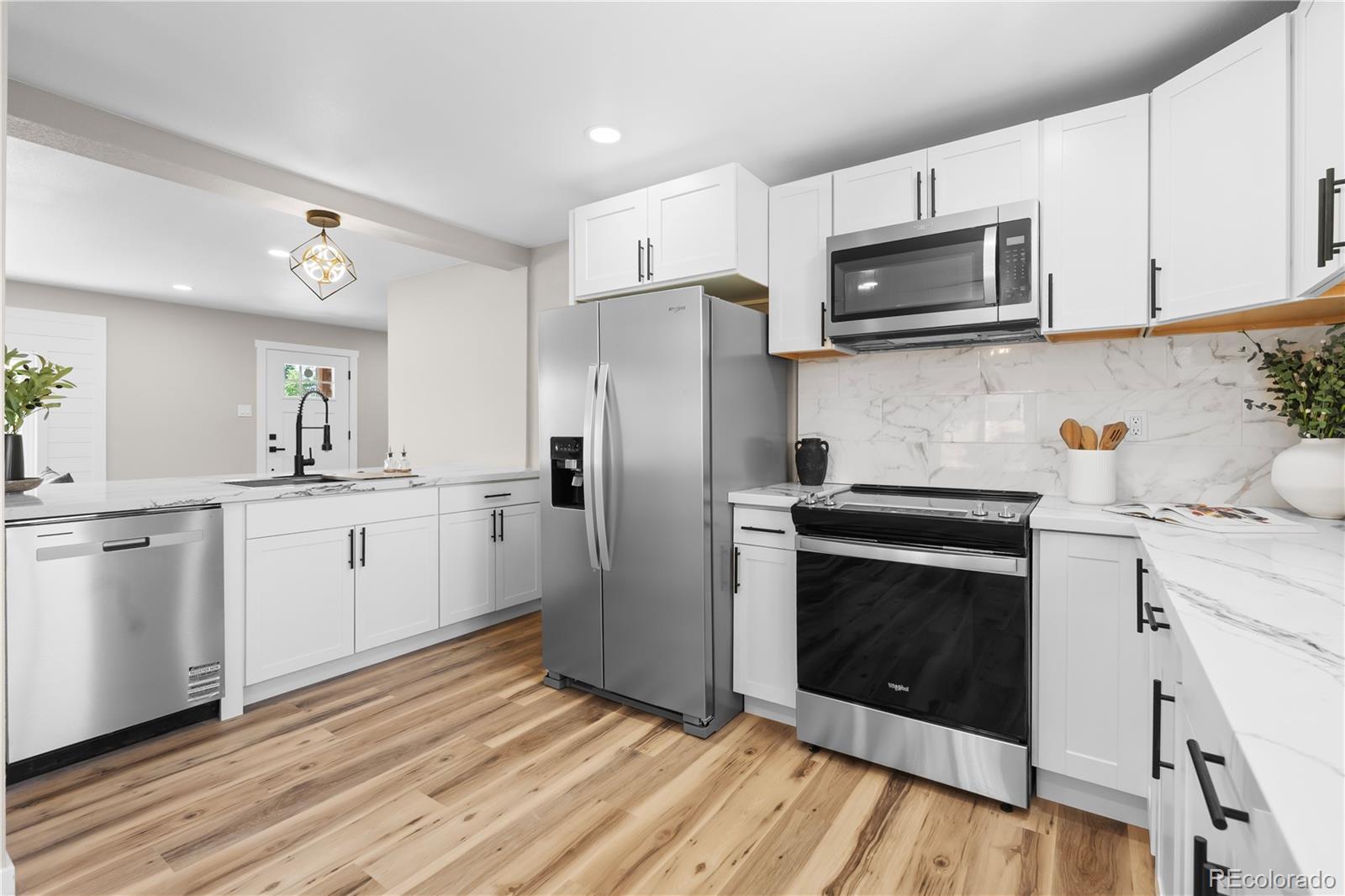 MLS Image #8 for 3541 n monaco parkway,denver, Colorado