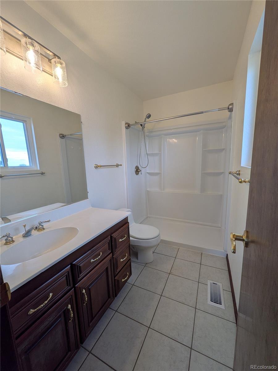 MLS Image #21 for 15507  county road 10 ,fort lupton, Colorado