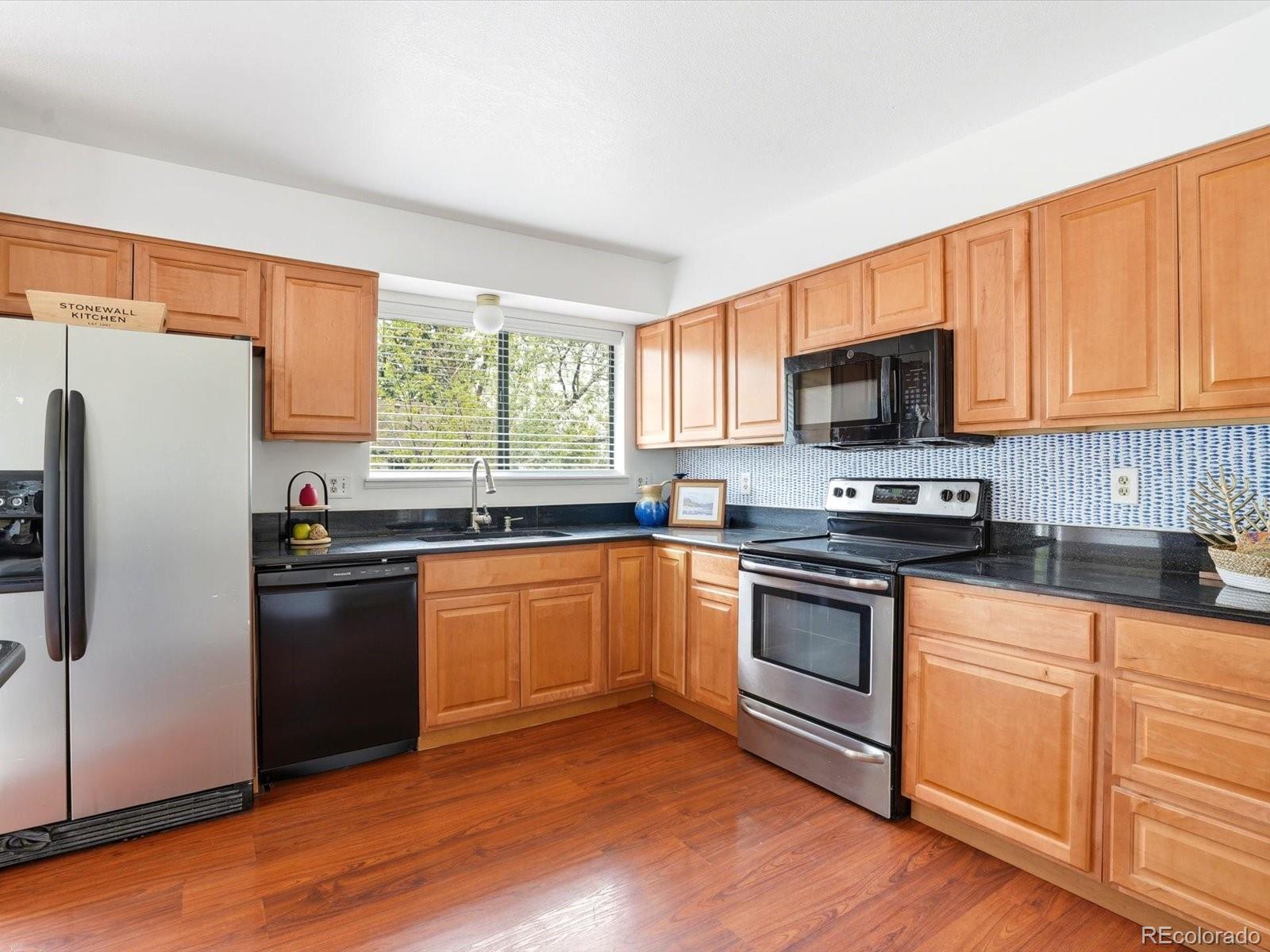 MLS Image #20 for 907 s salida street,aurora, Colorado