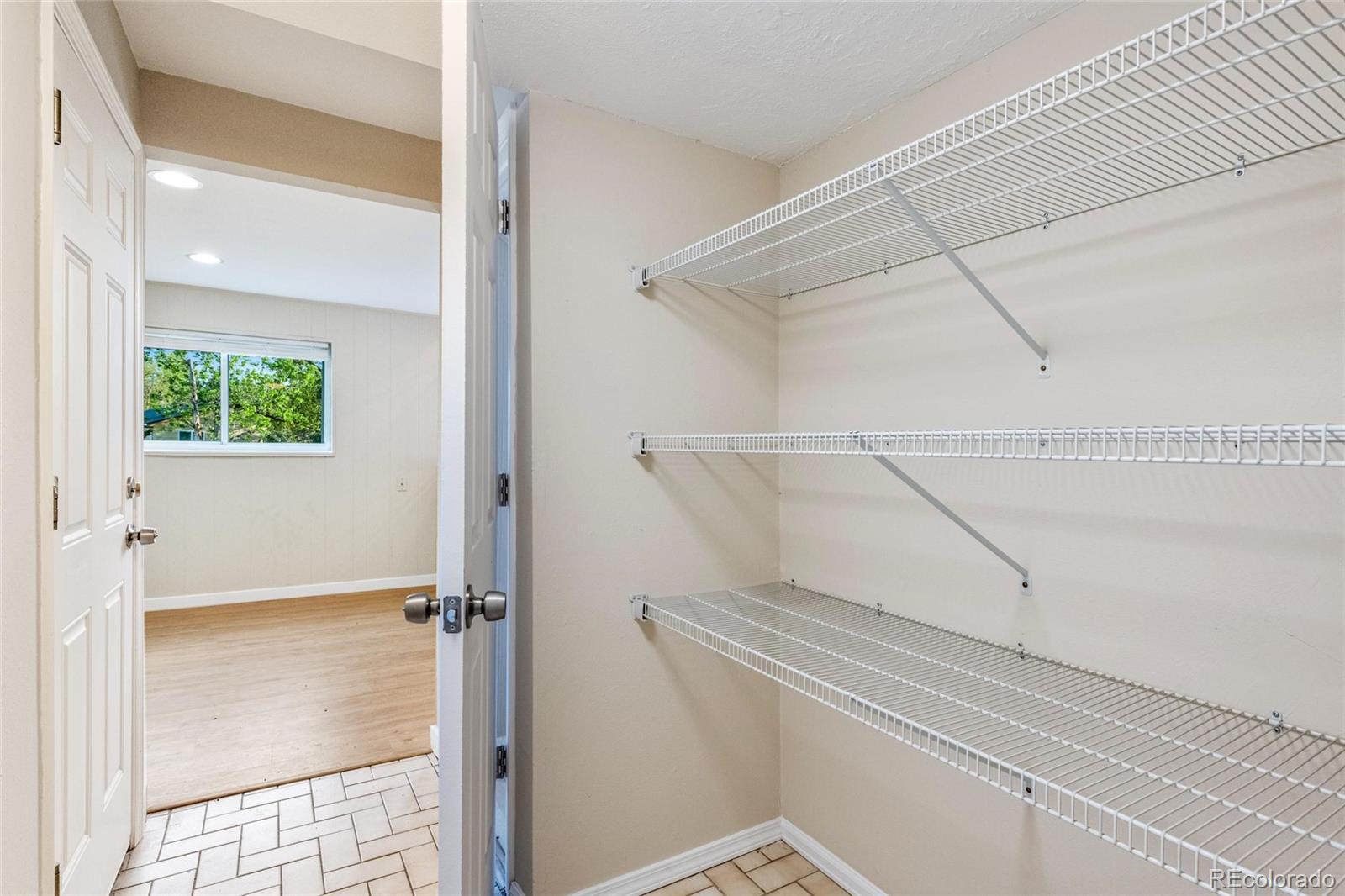 MLS Image #14 for 1541 s fairplay way,aurora, Colorado
