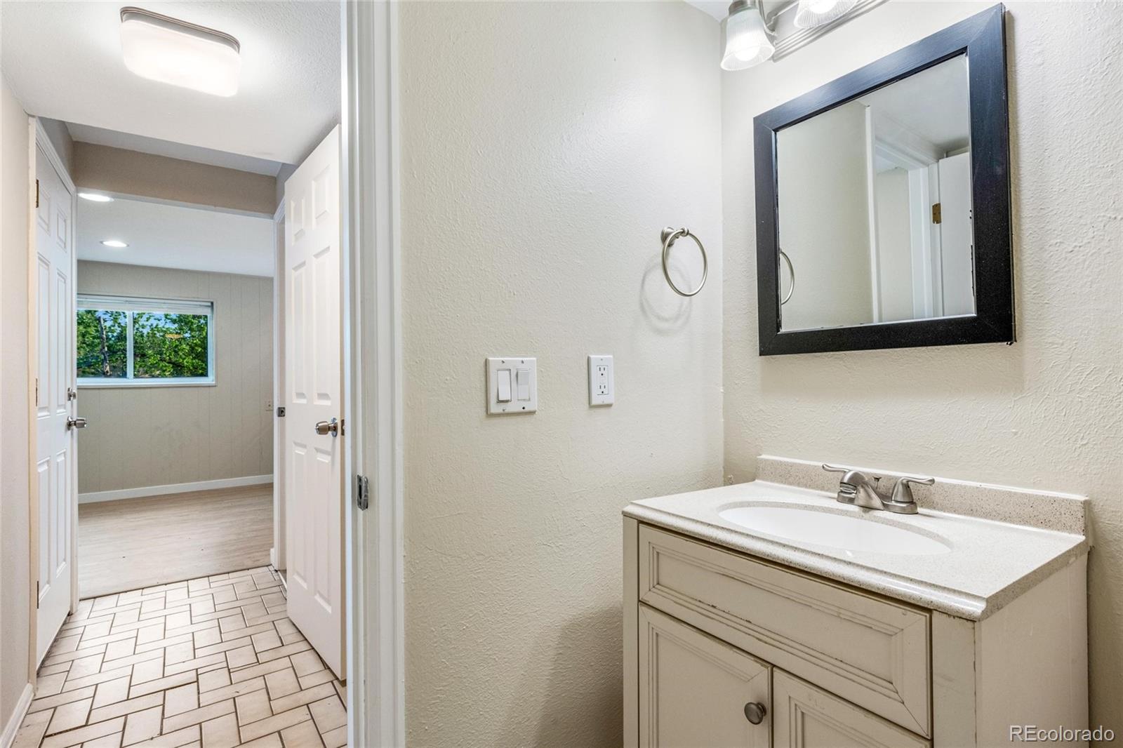 MLS Image #18 for 1541 s fairplay way,aurora, Colorado