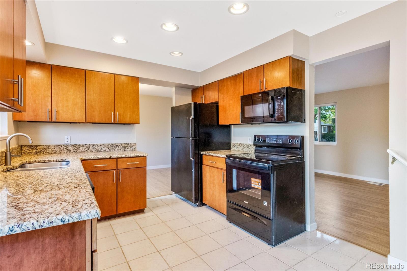 MLS Image #9 for 1541 s fairplay way,aurora, Colorado