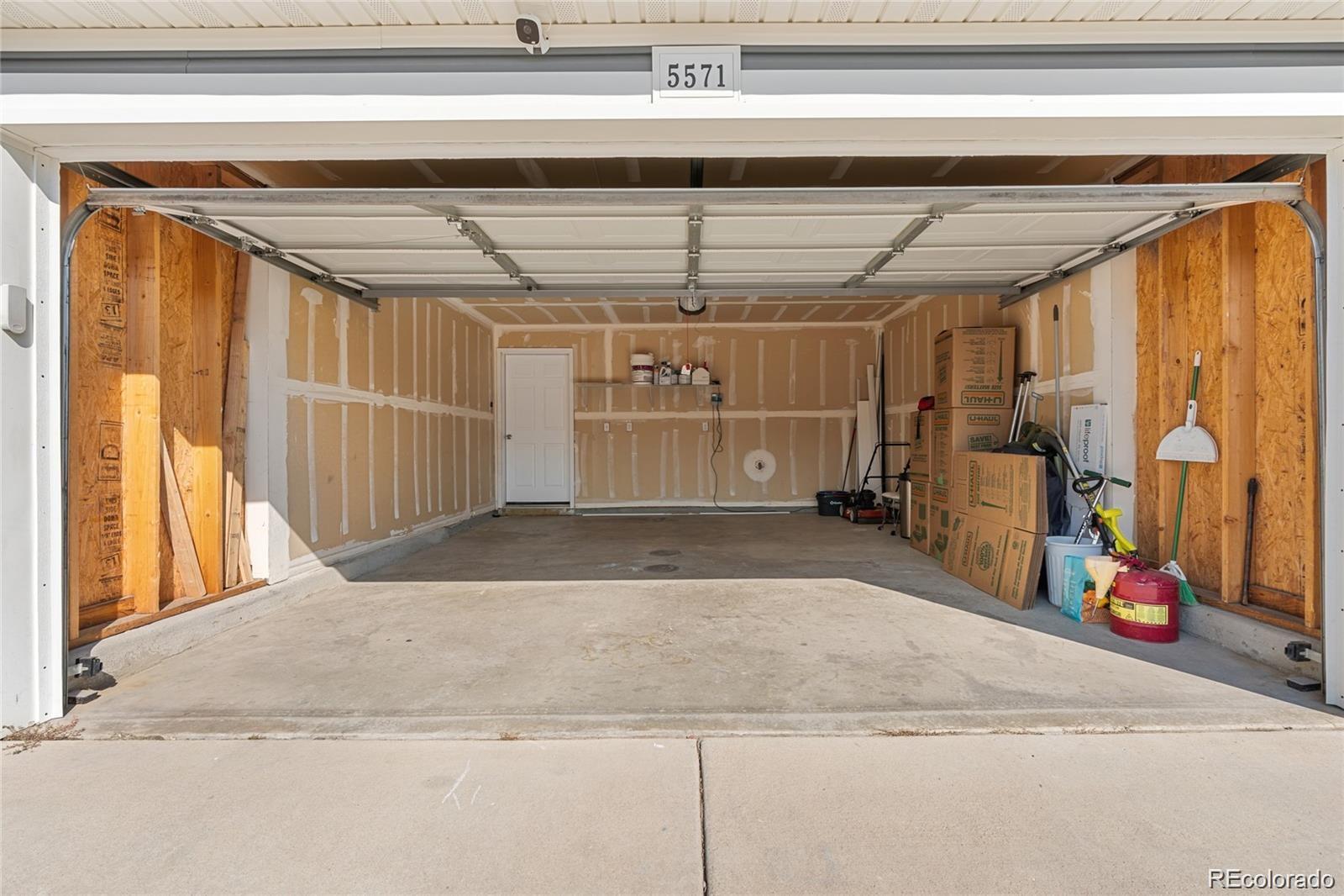MLS Image #17 for 5571  killarney street,denver, Colorado