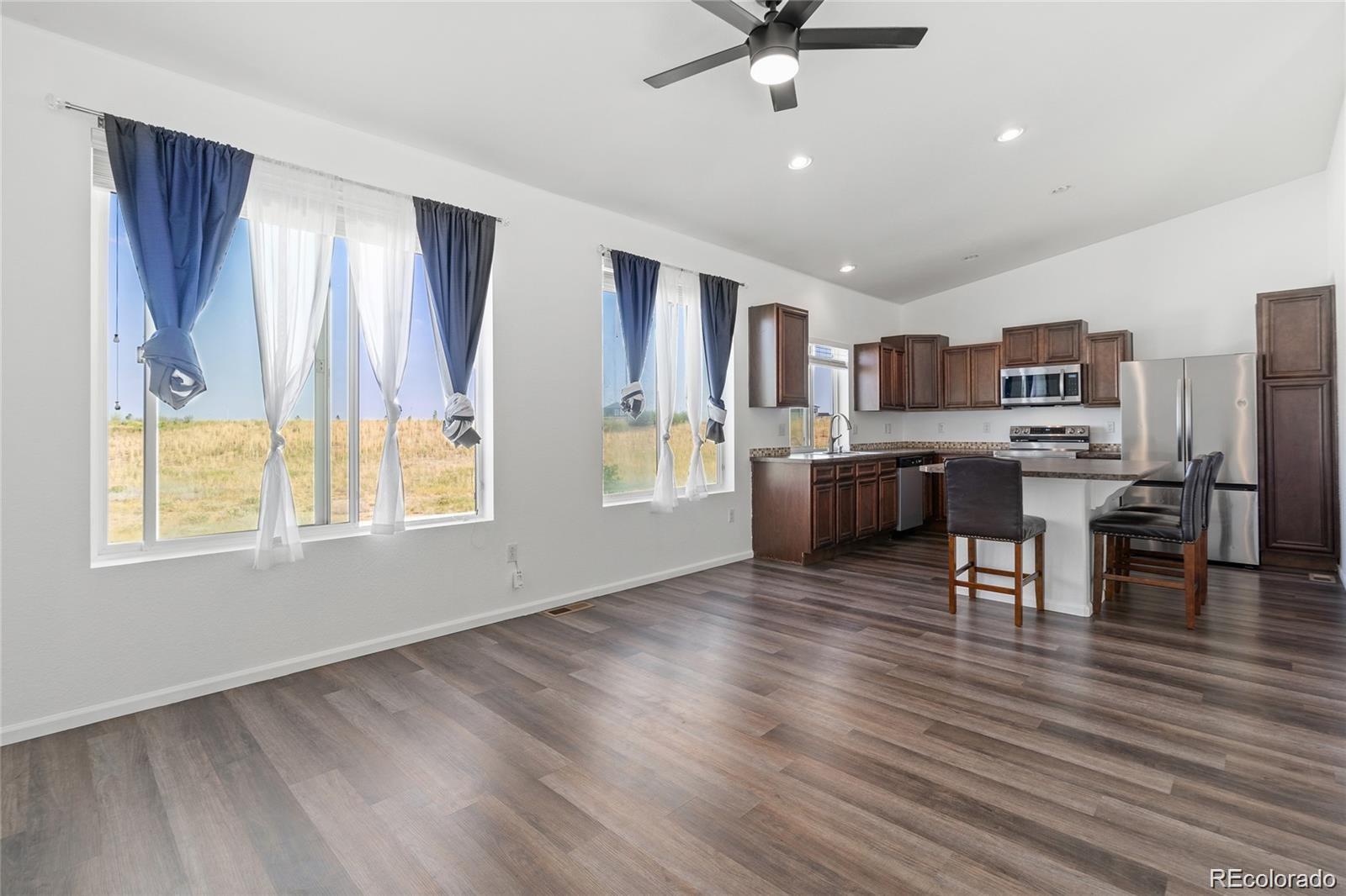 MLS Image #5 for 5571  killarney street,denver, Colorado