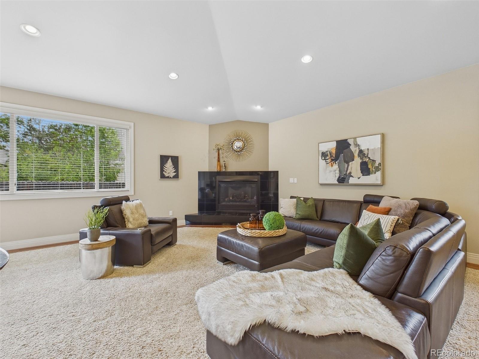 MLS Image #12 for 2975 s pontiac street,denver, Colorado