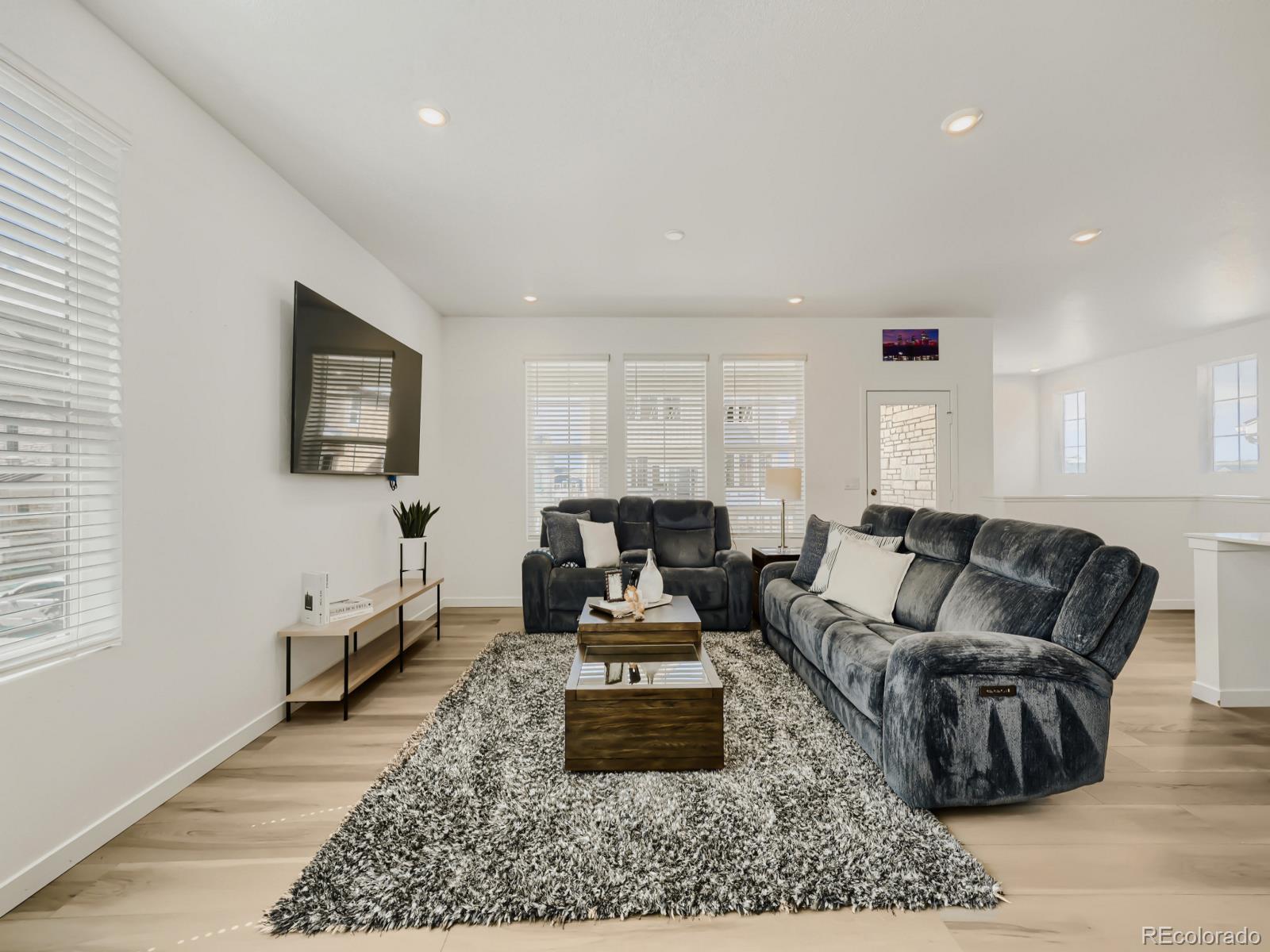MLS Image #2 for 7442  whiteclover trail,littleton, Colorado