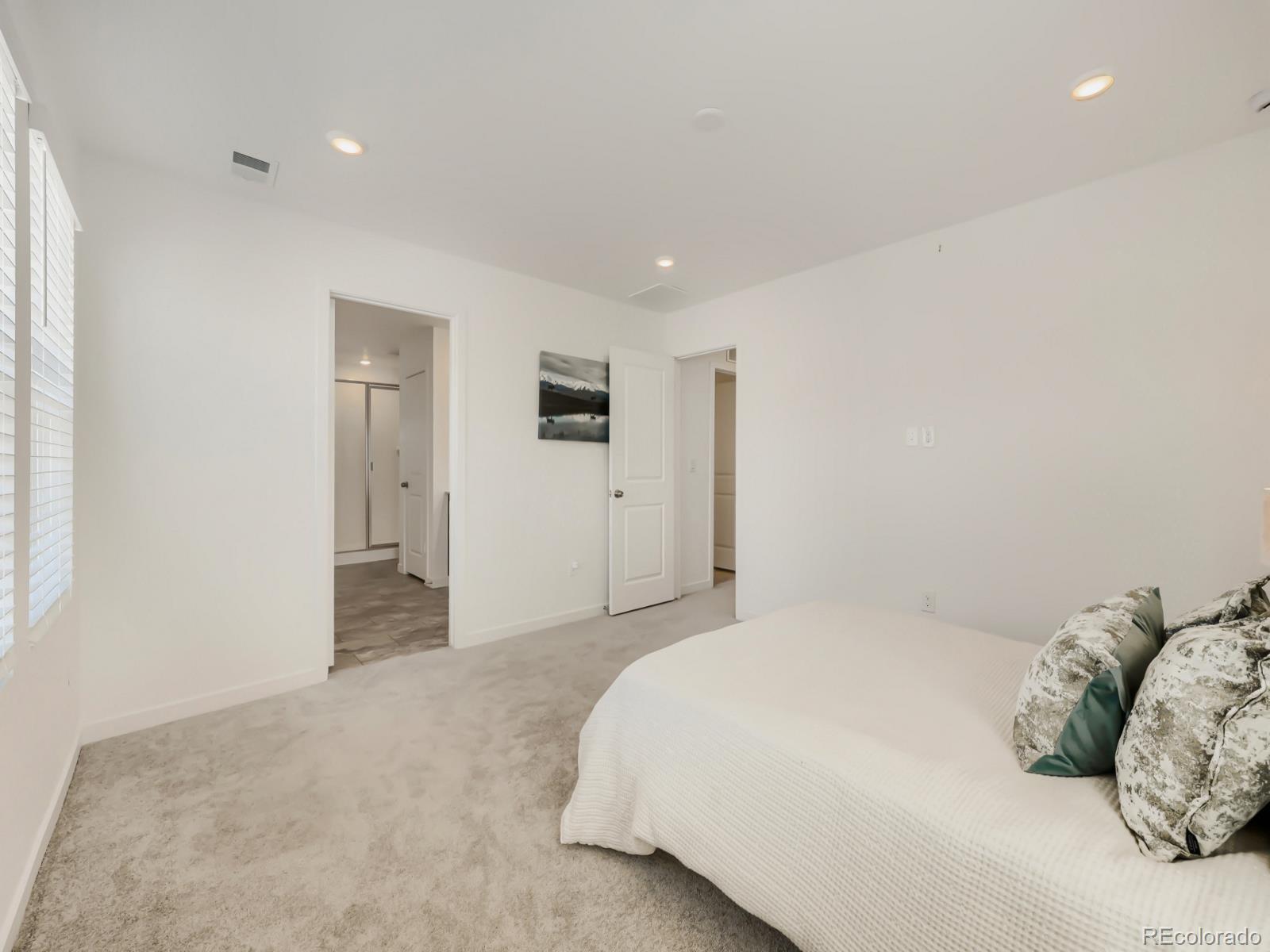 MLS Image #3 for 7442  whiteclover trail,littleton, Colorado