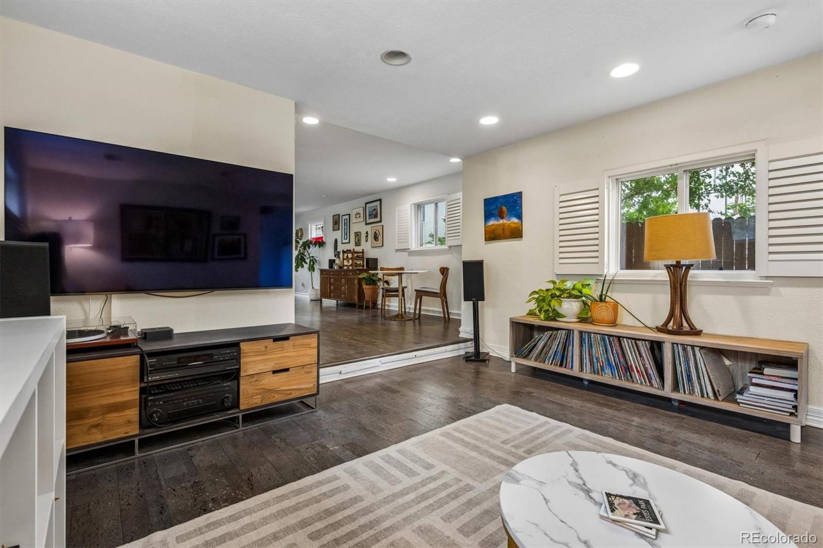 MLS Image #17 for 2001 s marion street,denver, Colorado