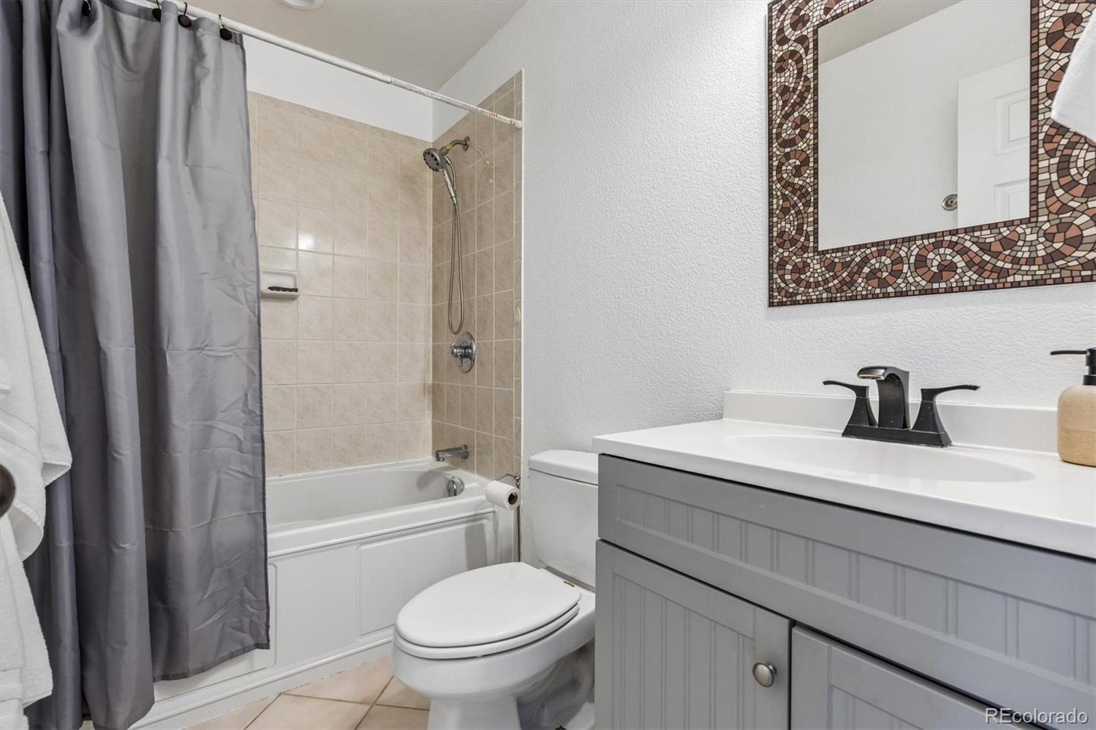 MLS Image #21 for 2001 s marion street,denver, Colorado