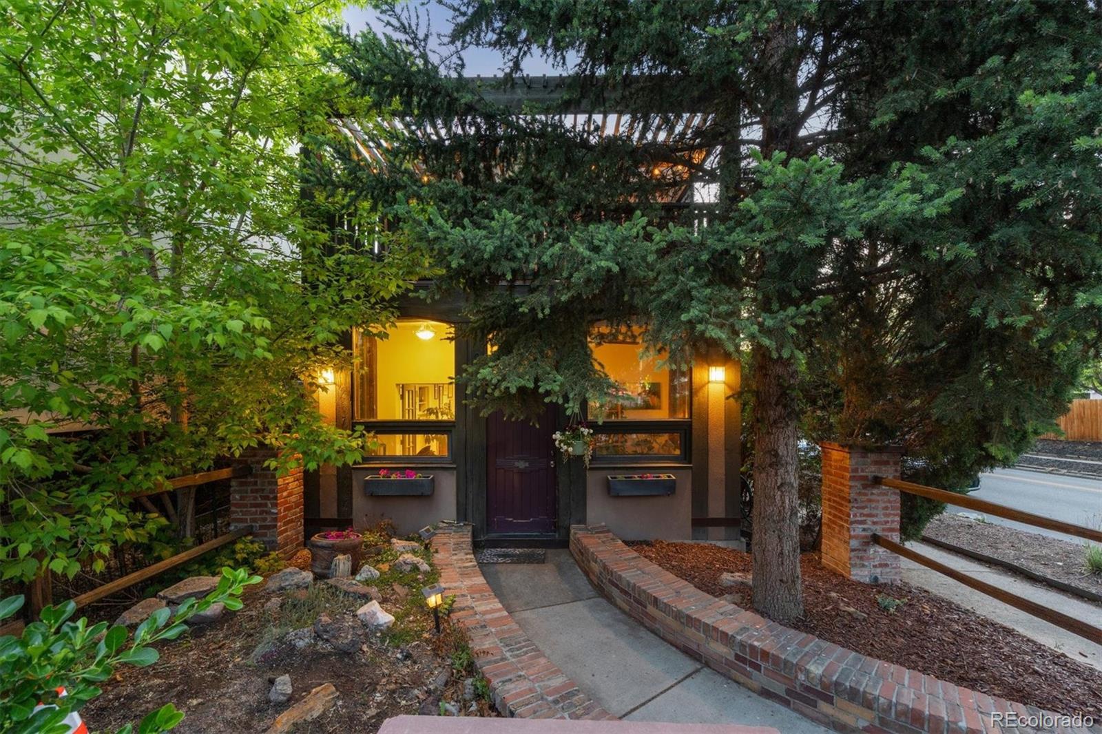 MLS Image #45 for 2001 s marion street,denver, Colorado