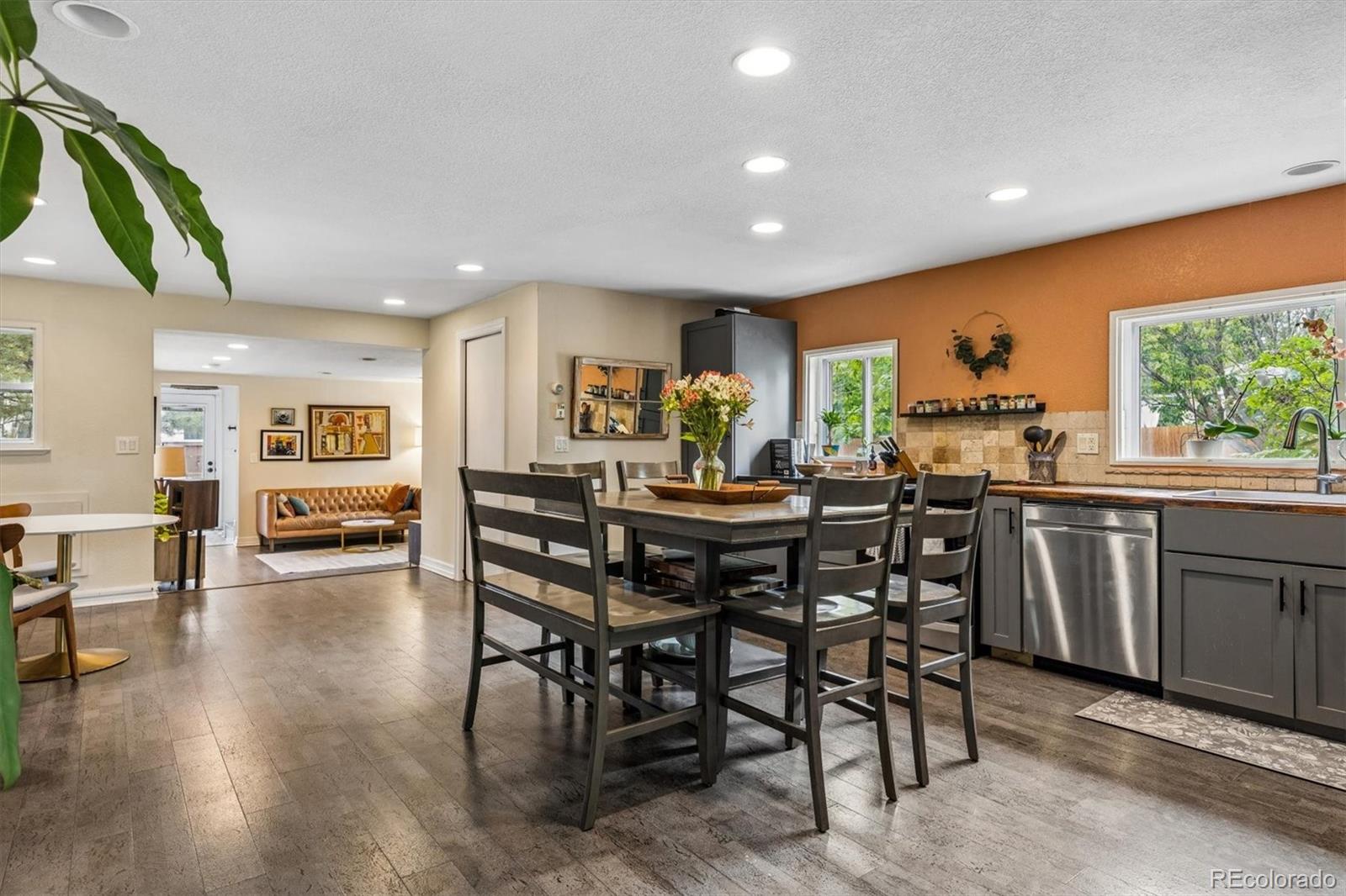 MLS Image #9 for 2001 s marion street,denver, Colorado