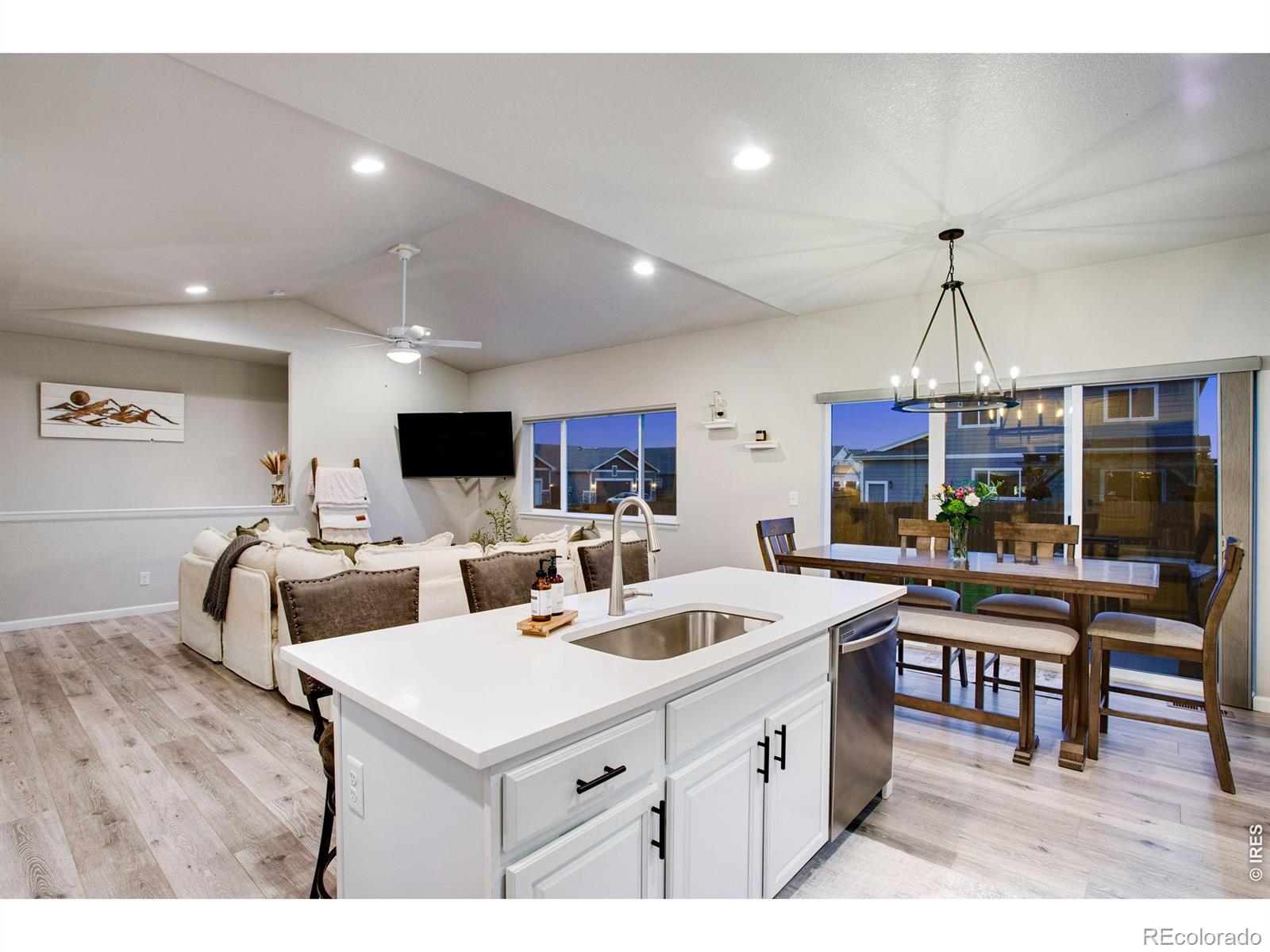 MLS Image #10 for 1380 s kings crown drive,milliken, Colorado