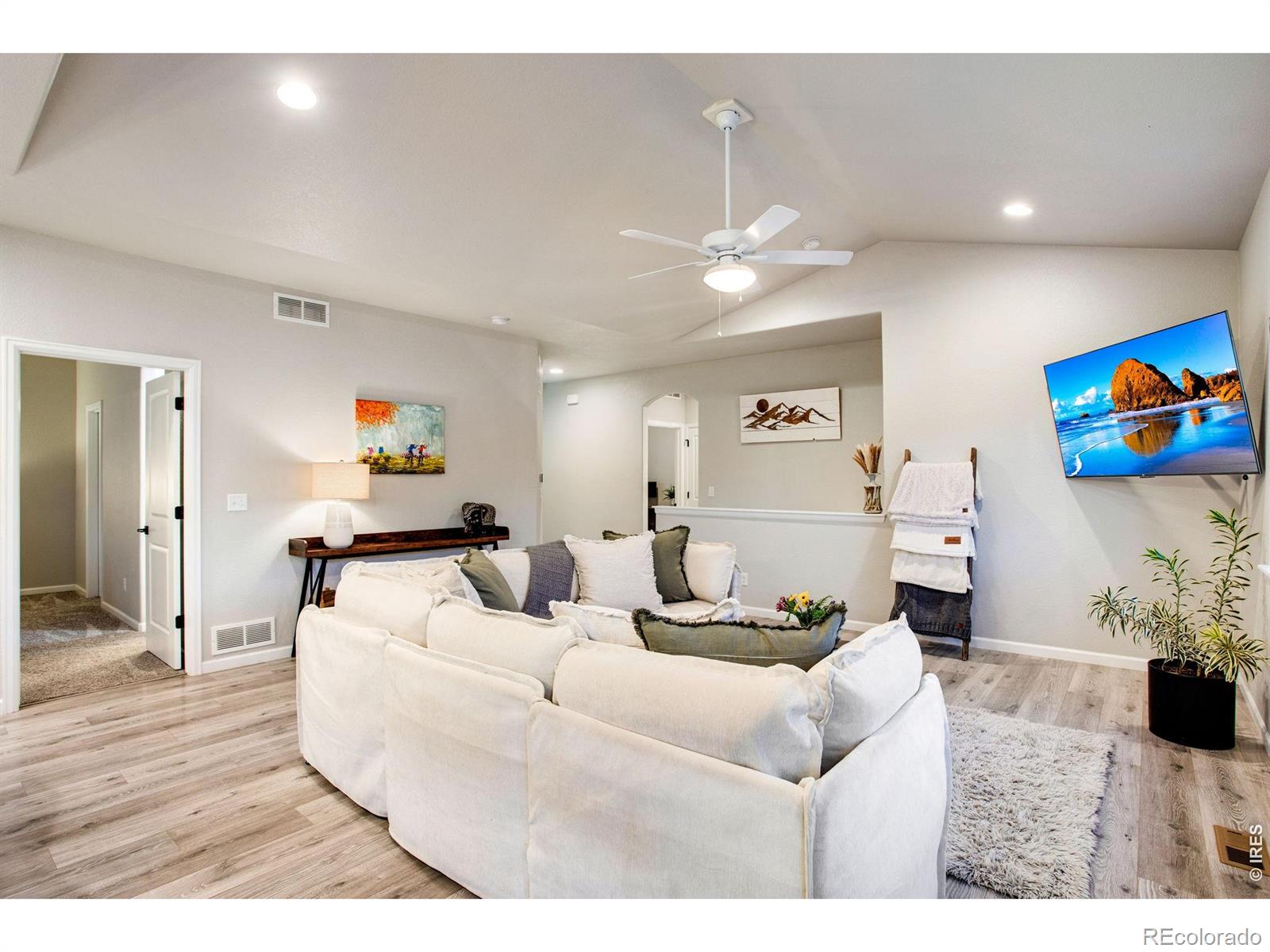 MLS Image #5 for 1380 s kings crown drive,milliken, Colorado