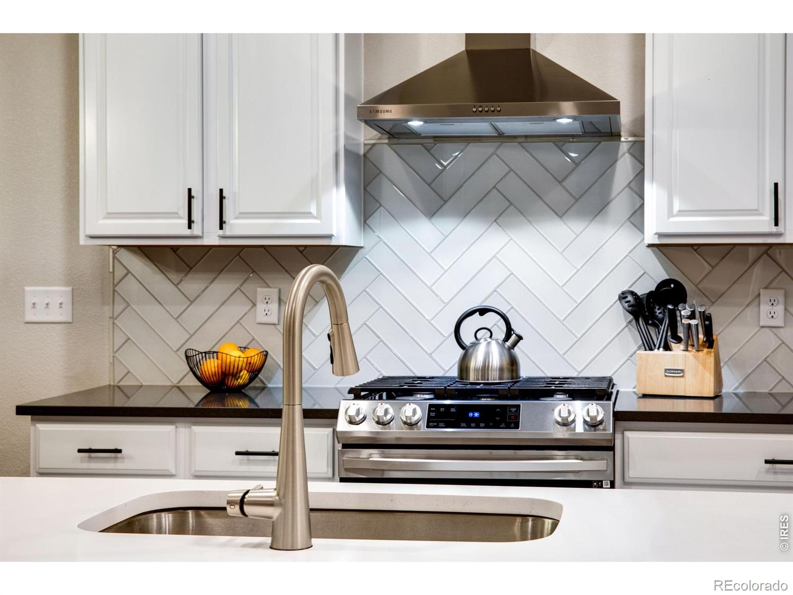 MLS Image #8 for 1380 s kings crown drive,milliken, Colorado