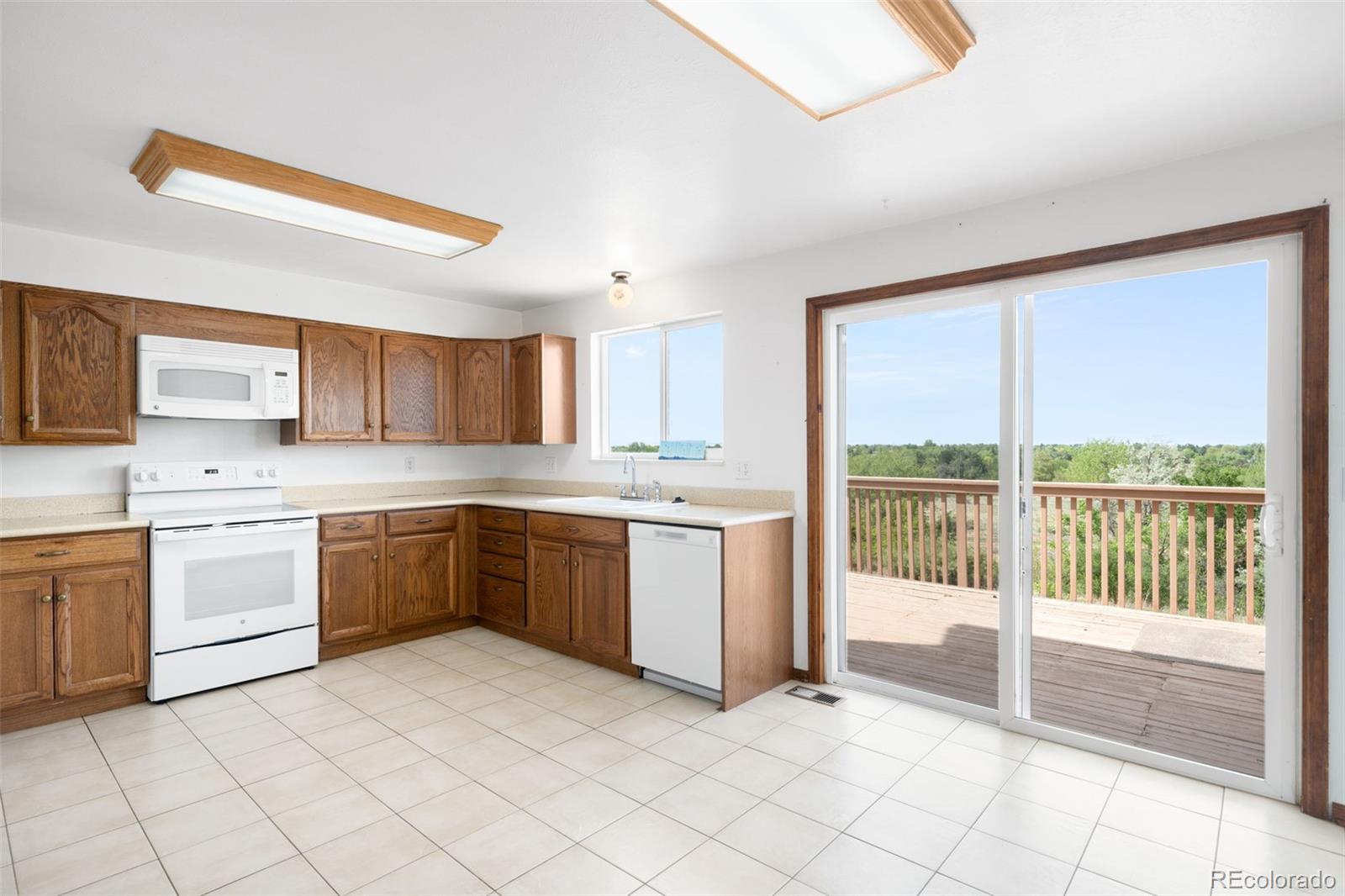MLS Image #11 for 9295 w 77th drive,arvada, Colorado