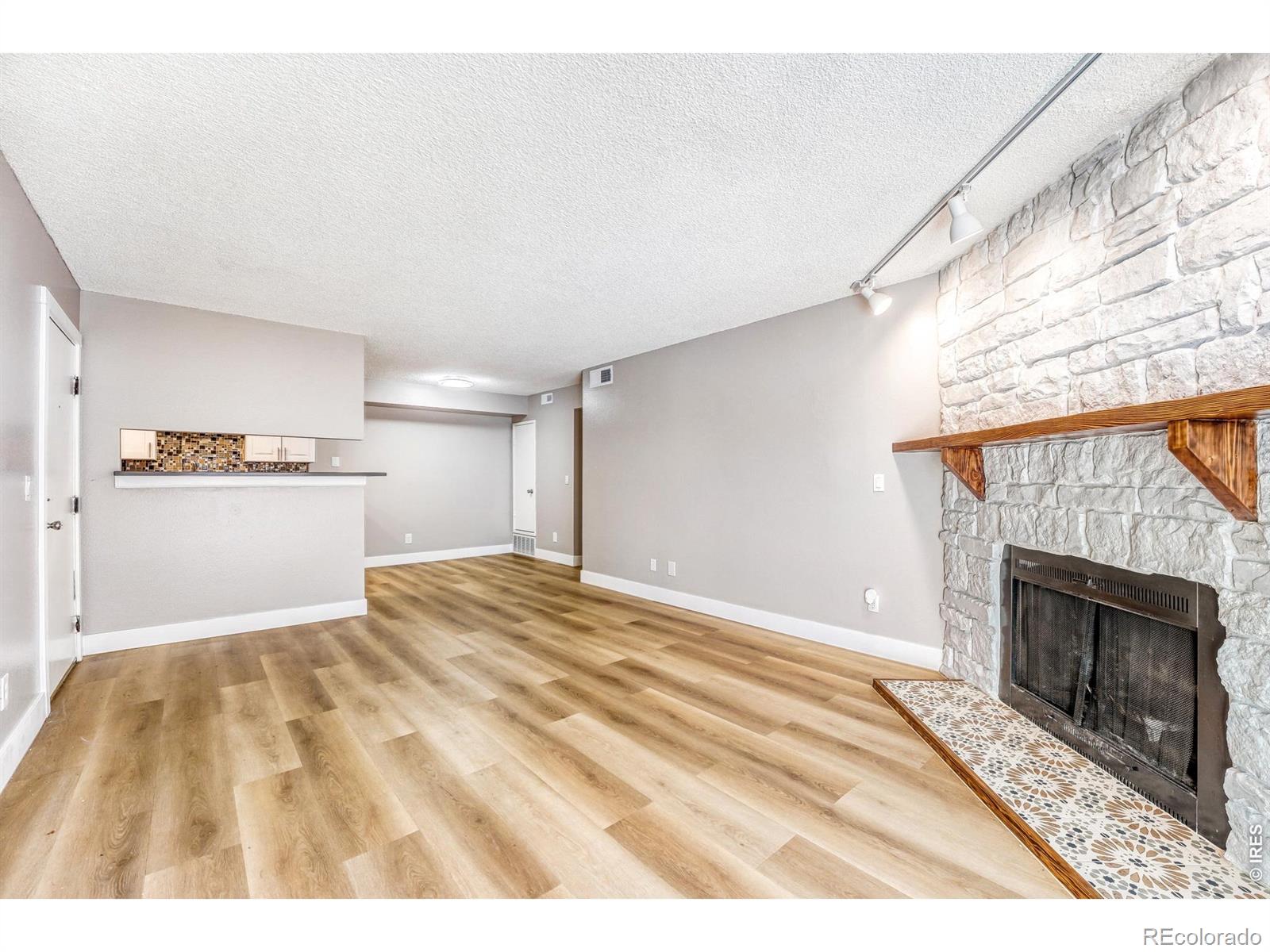 MLS Image #3 for 14453 e jewell avenue 104,aurora, Colorado