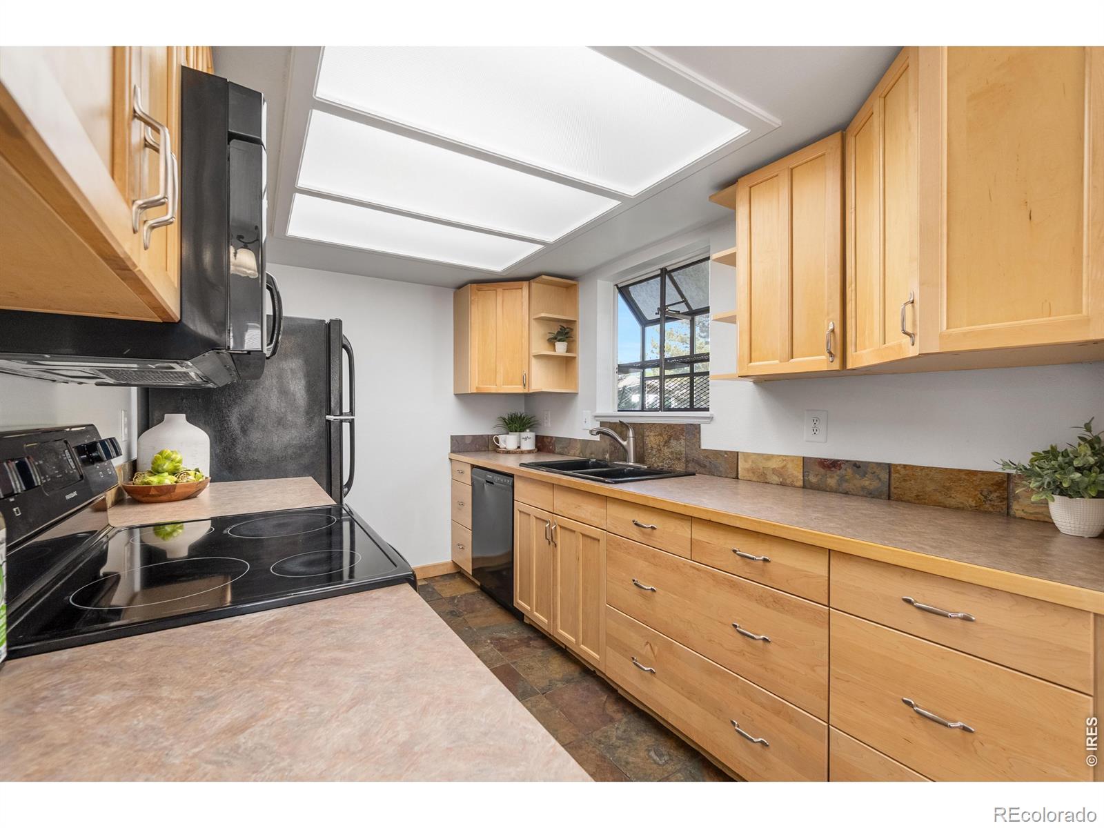 MLS Image #4 for 450  radiant drive,loveland, Colorado