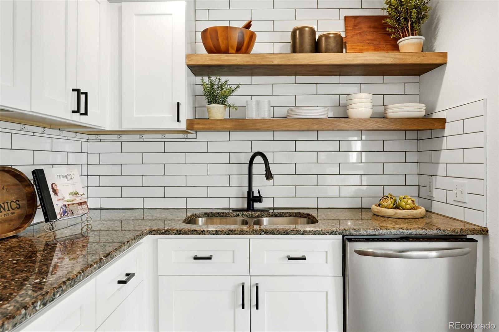 MLS Image #10 for 3814 s sherman street,englewood, Colorado