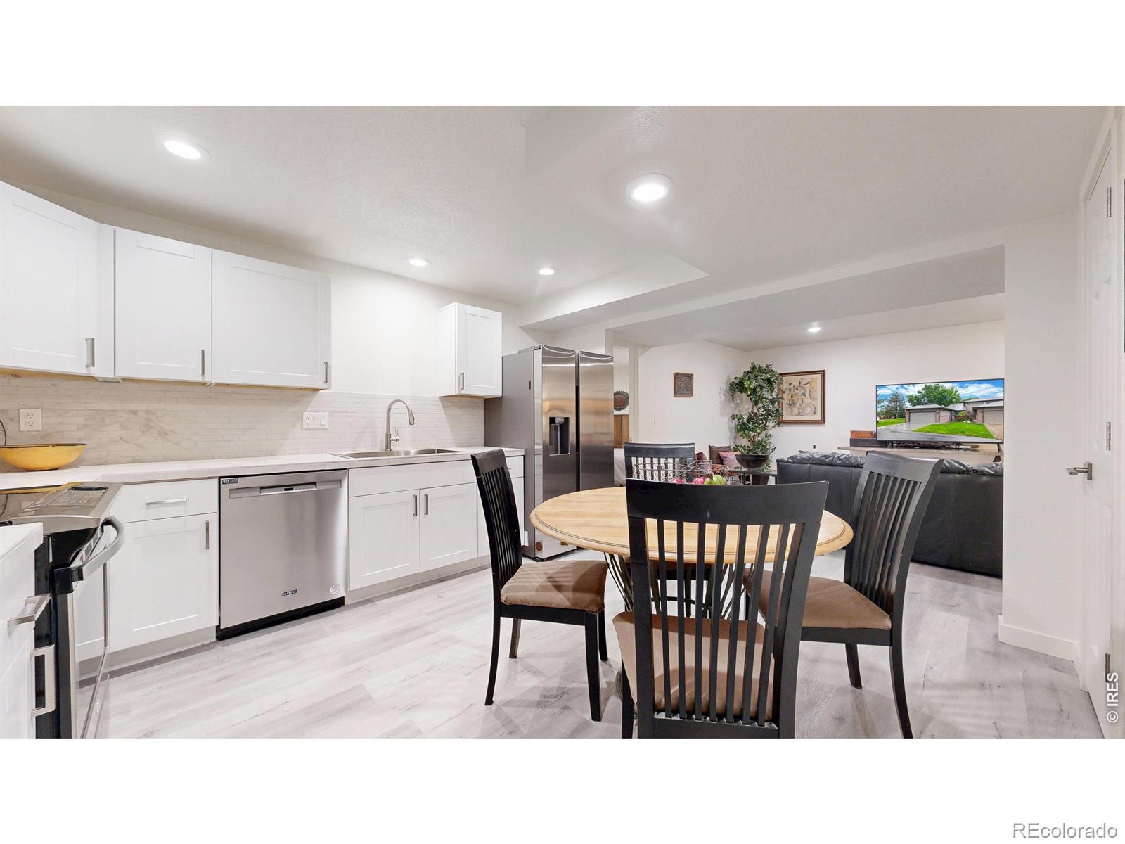 MLS Image #37 for 2010  46th avenue,greeley, Colorado