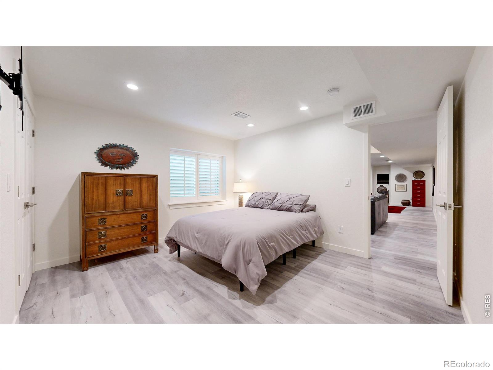 MLS Image #38 for 2010  46th avenue,greeley, Colorado