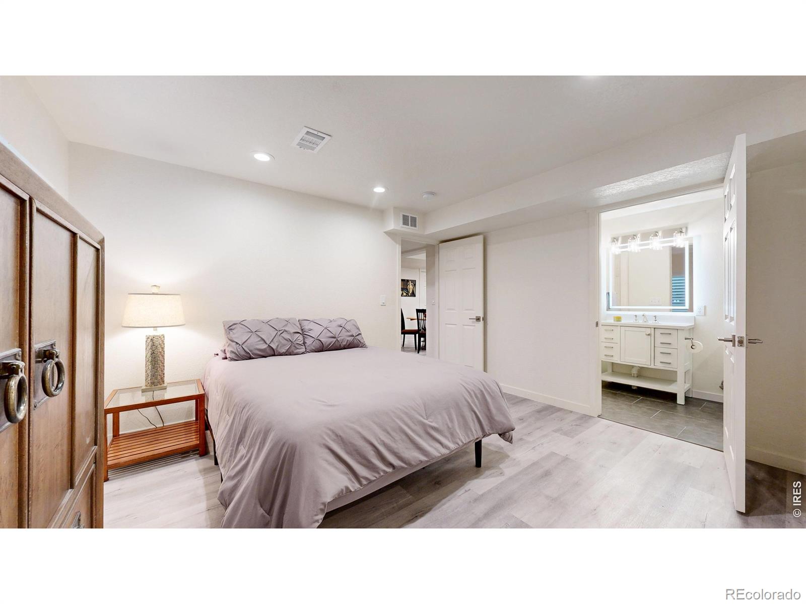 MLS Image #39 for 2010  46th avenue,greeley, Colorado