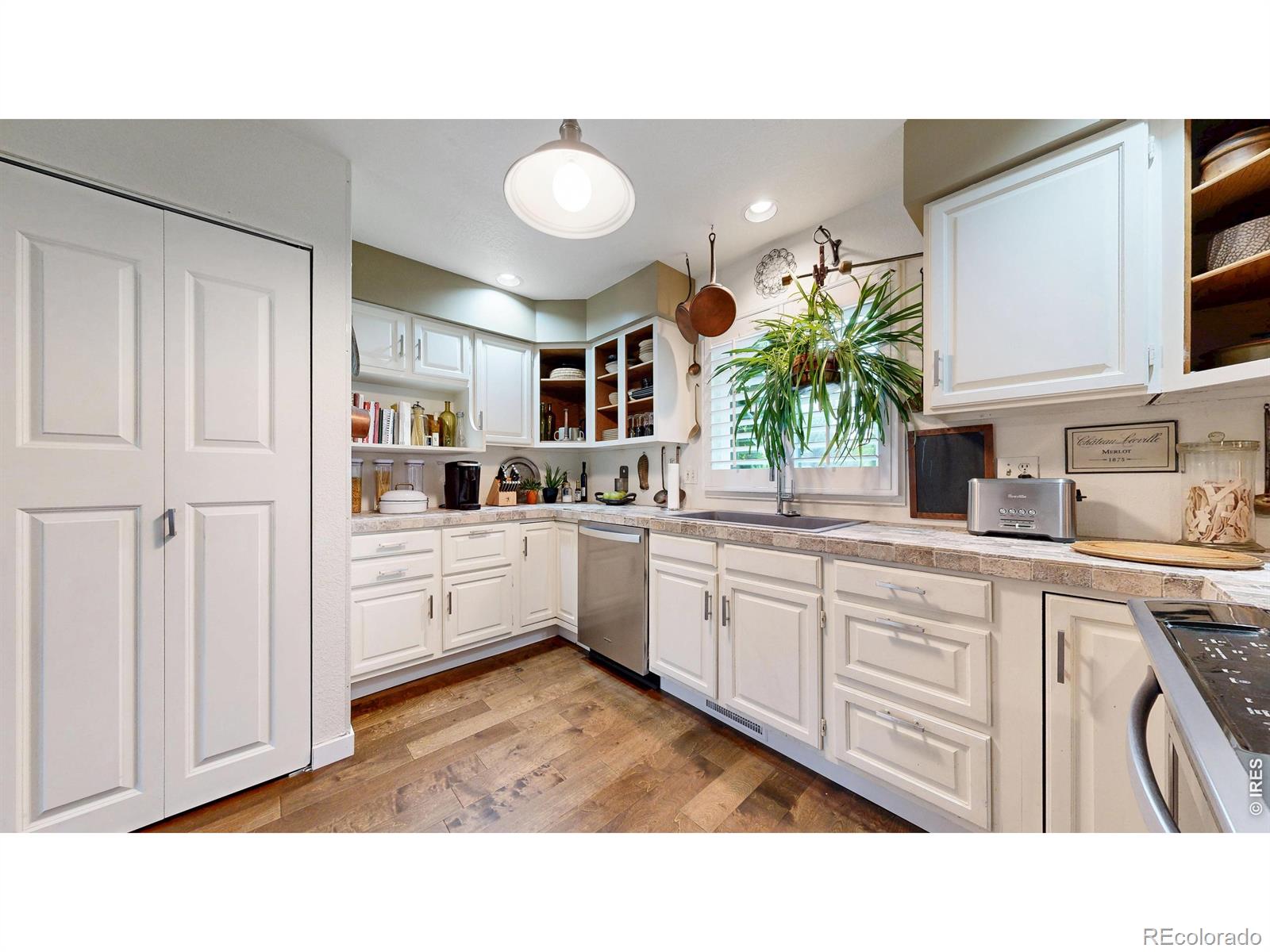 MLS Image #8 for 2010  46th avenue,greeley, Colorado