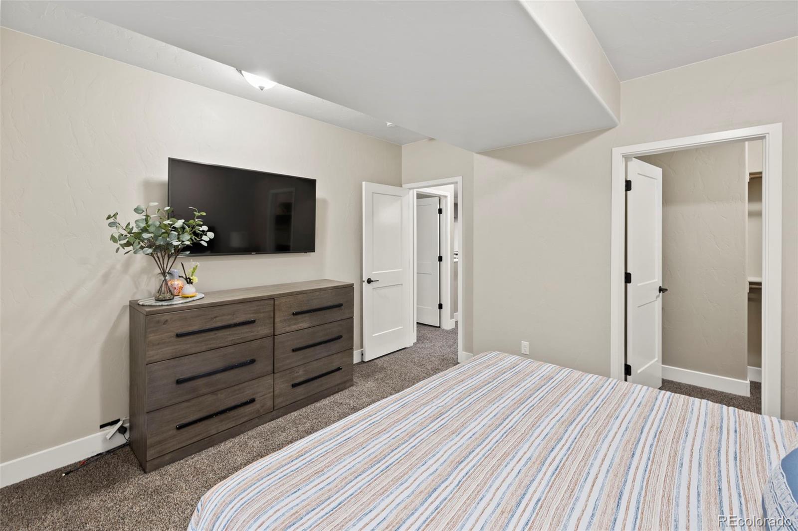 MLS Image #35 for 2015  walnut creek court,colorado springs, Colorado