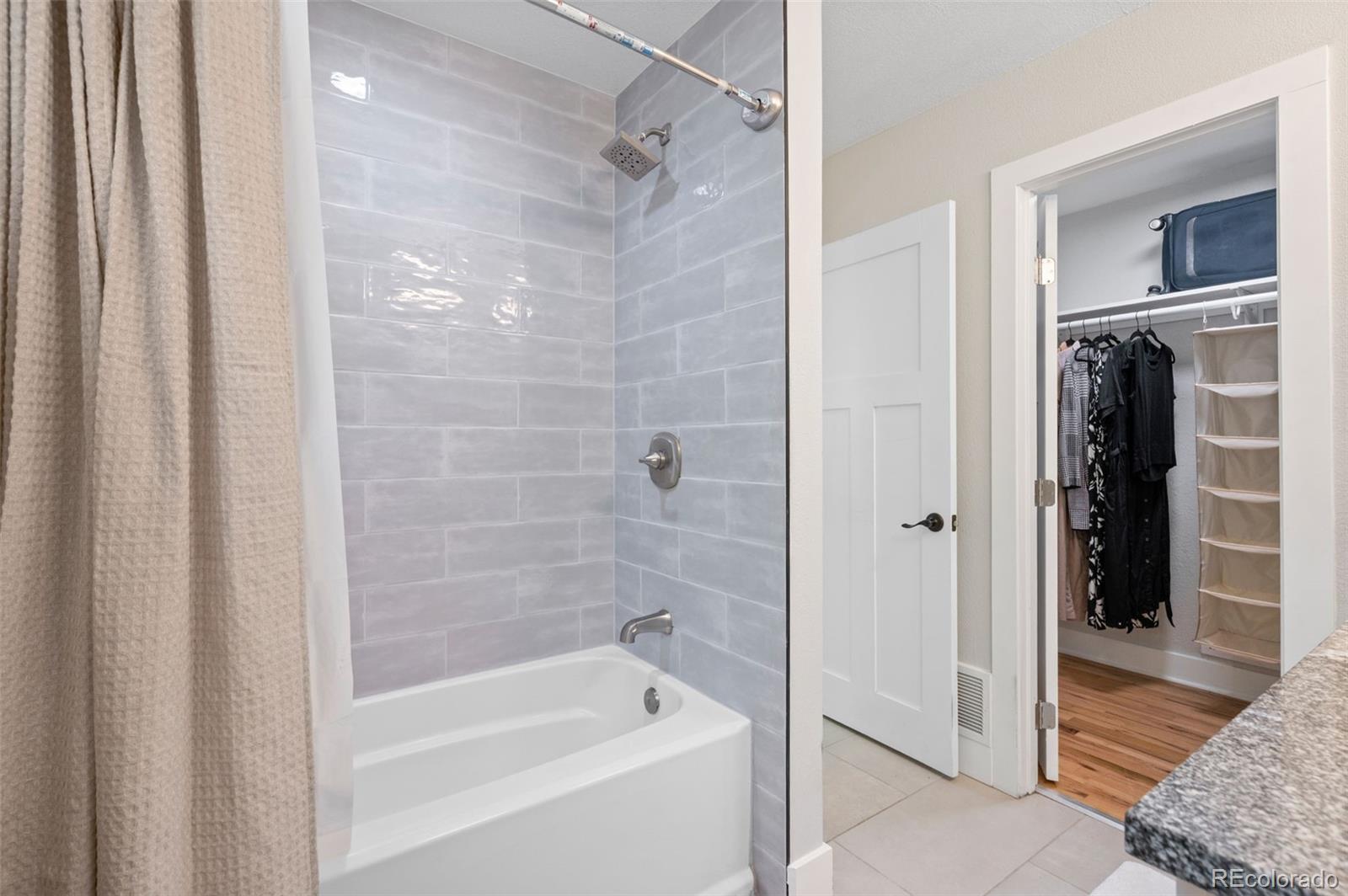 MLS Image #16 for 4806 e 19th avenue,denver, Colorado