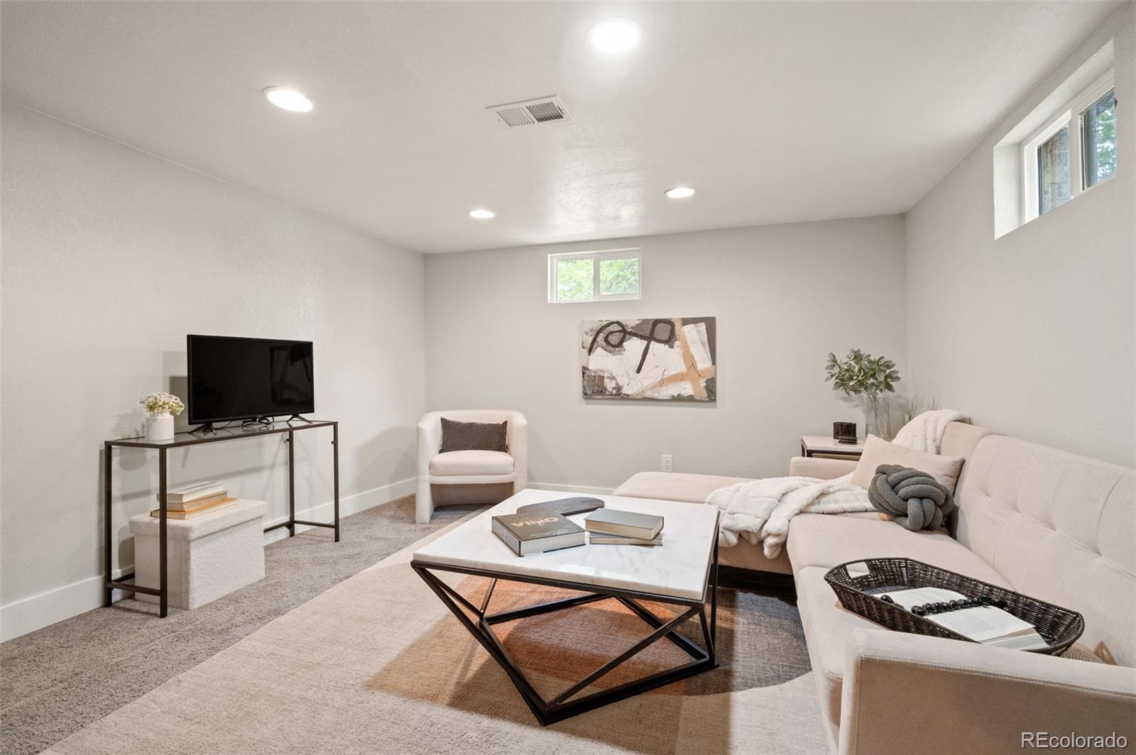 MLS Image #20 for 4806 e 19th avenue,denver, Colorado