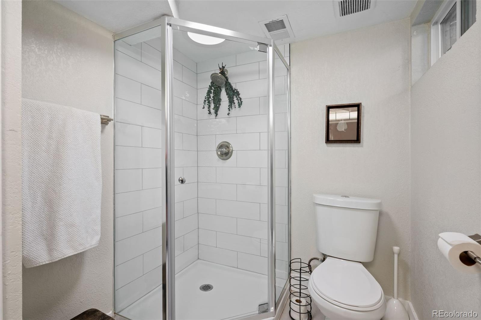 MLS Image #23 for 4806 e 19th avenue,denver, Colorado